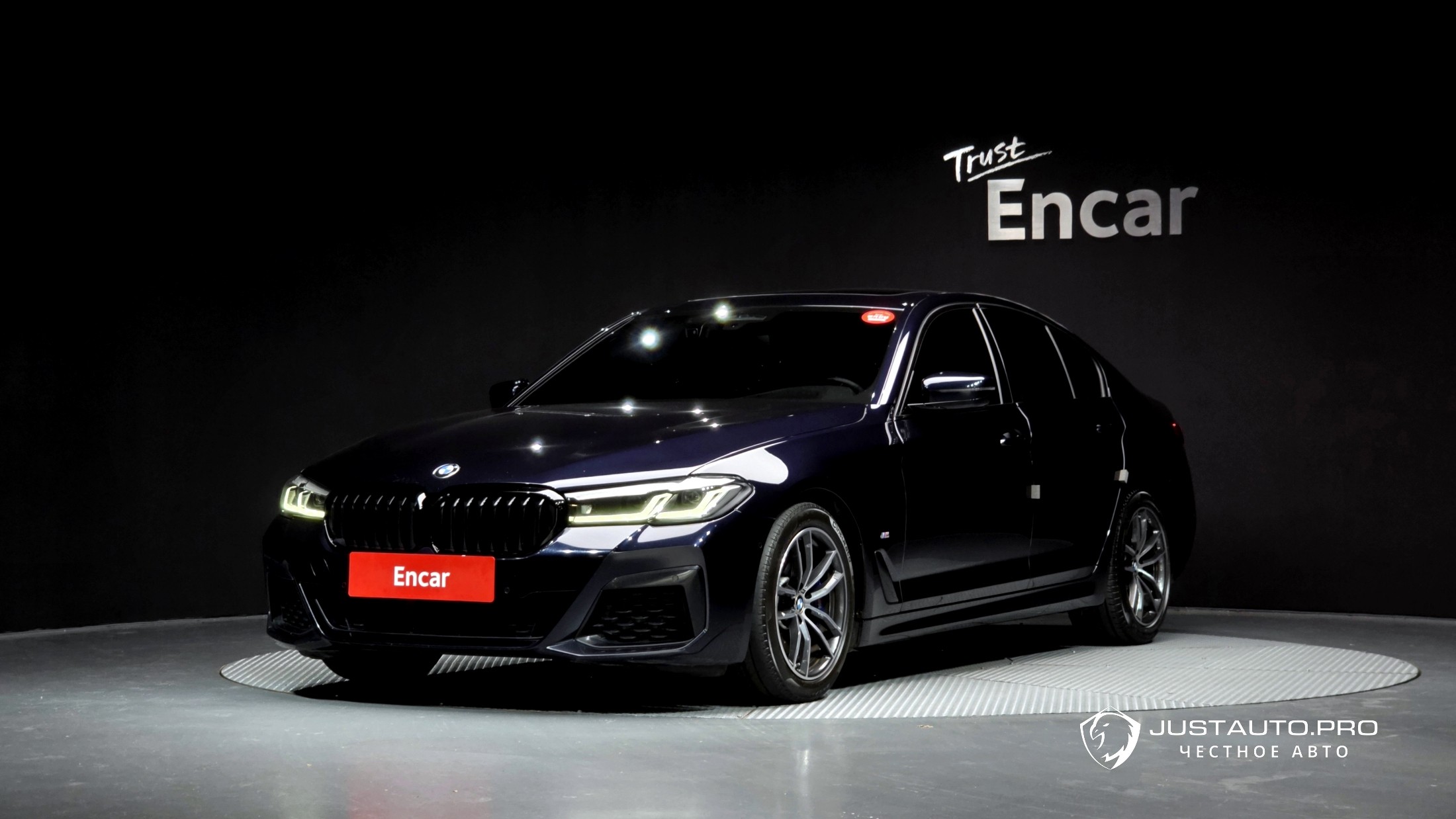 Автомобиль BMW 5-Series