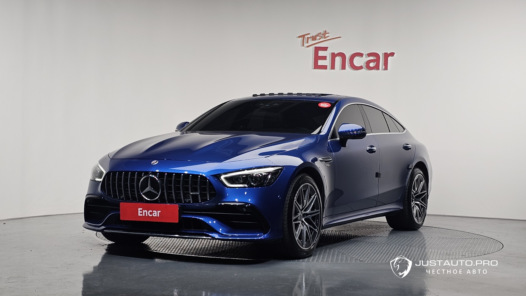 Автомобиль Mercedes-Benz AMG GT