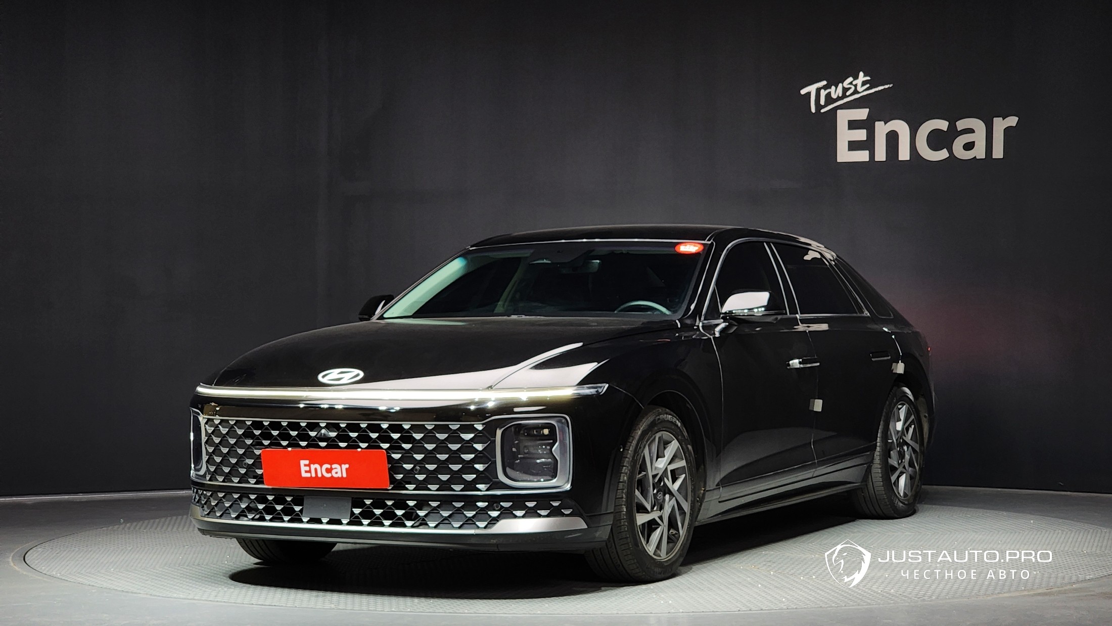 Автомобиль Hyundai Grandeur