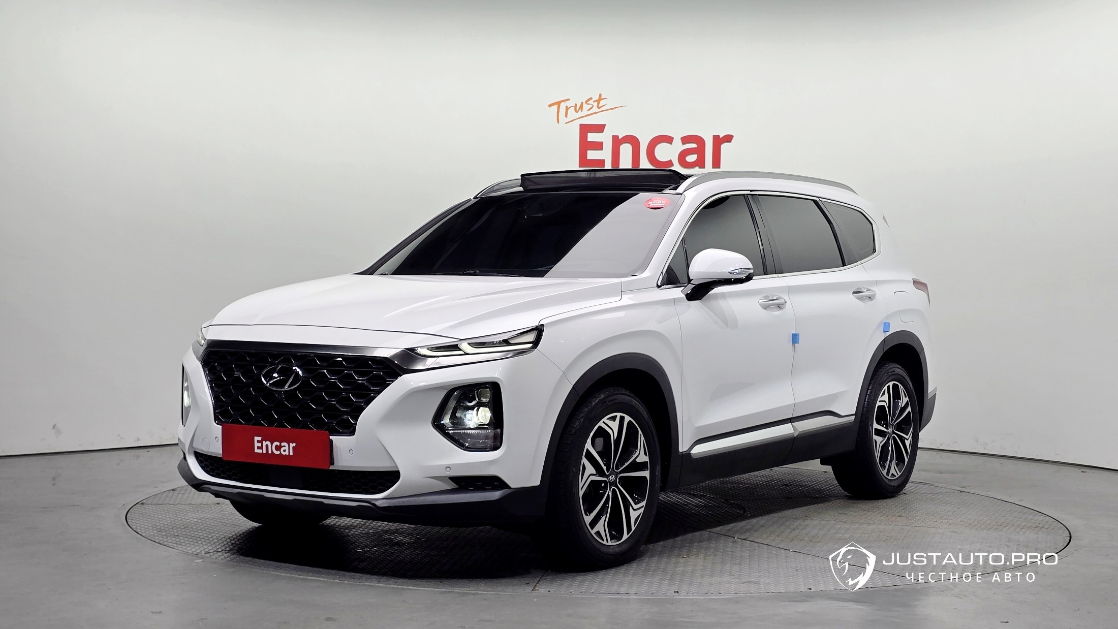 Автомобиль Hyundai Santafe