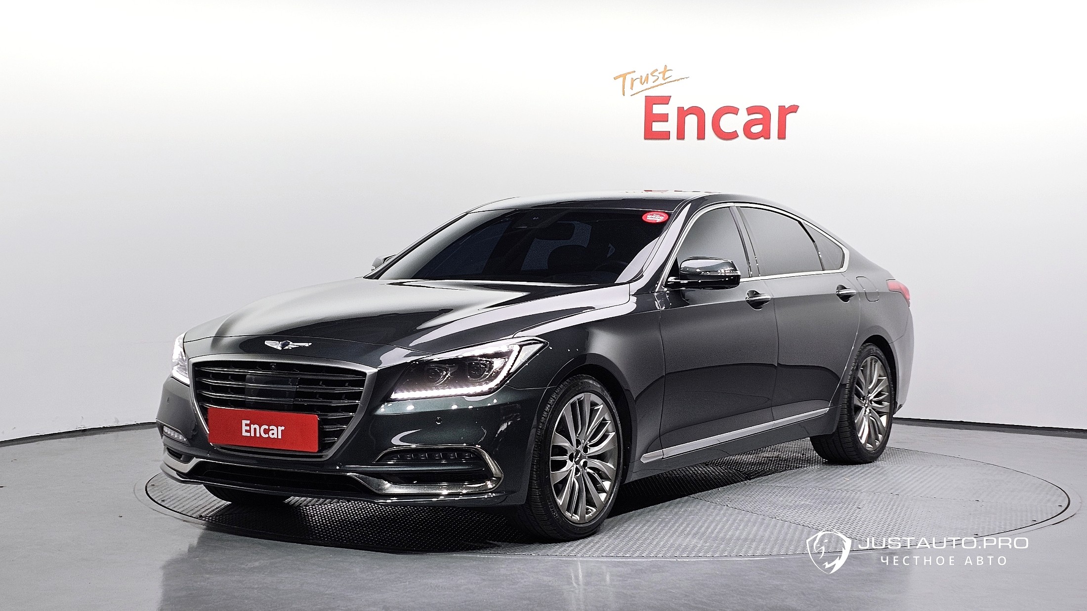 Автомобиль Genesis G80