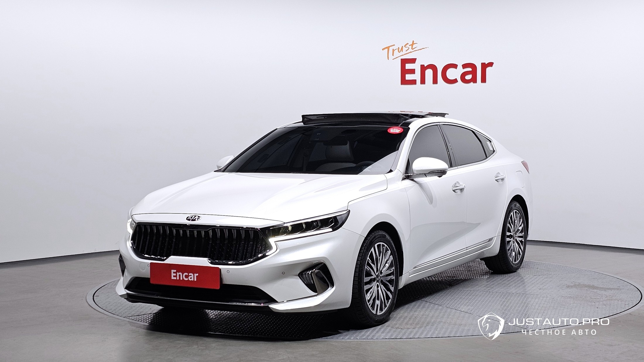 Автомобиль Kia K7