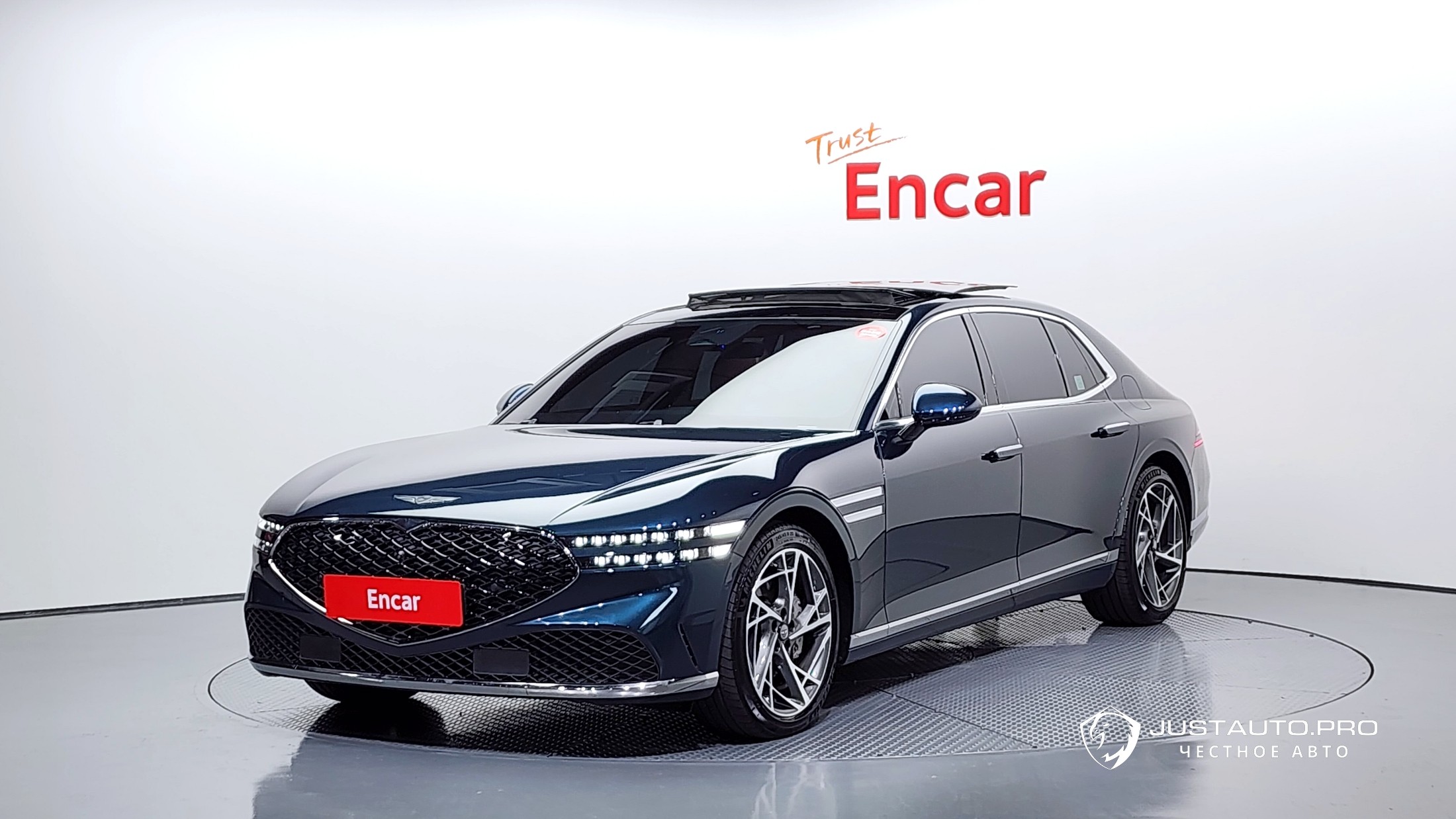 Автомобиль Genesis G90