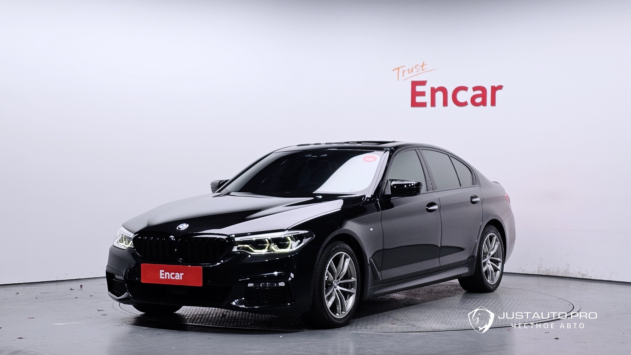 Автомобиль BMW 5-Series