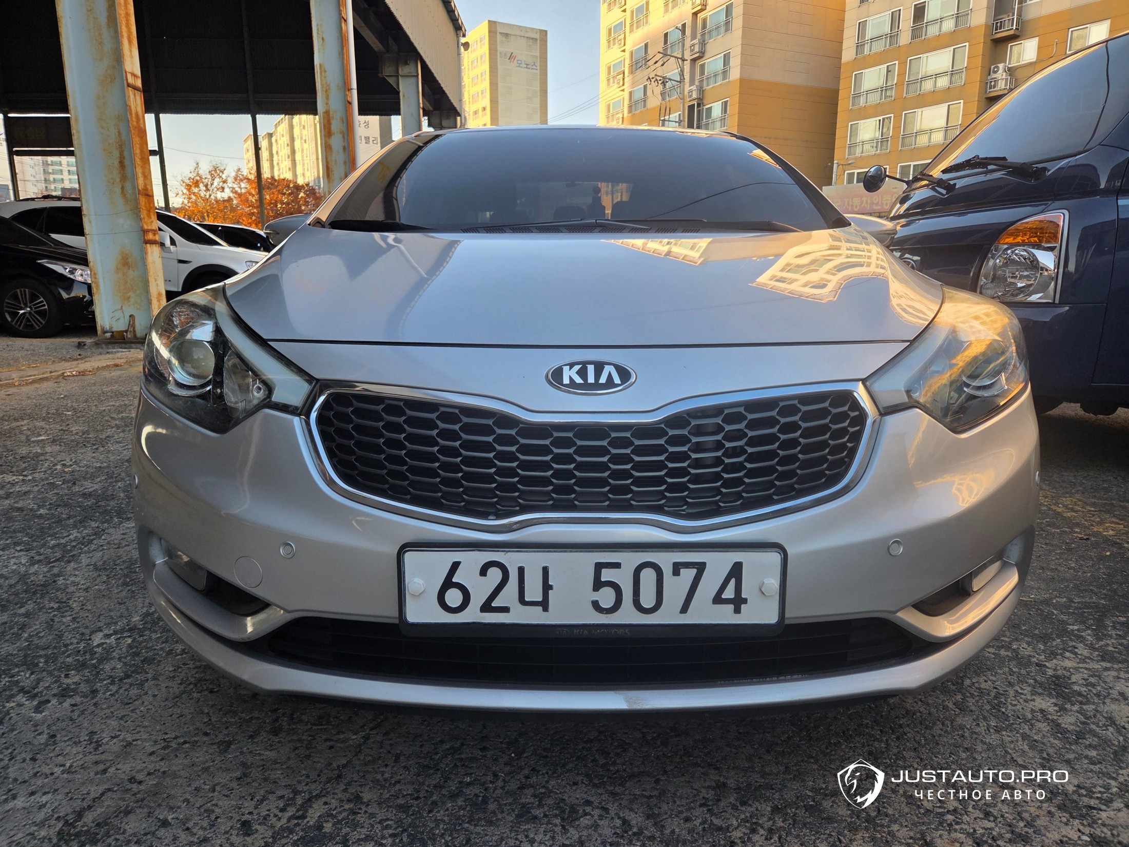 Автомобиль Kia K3
