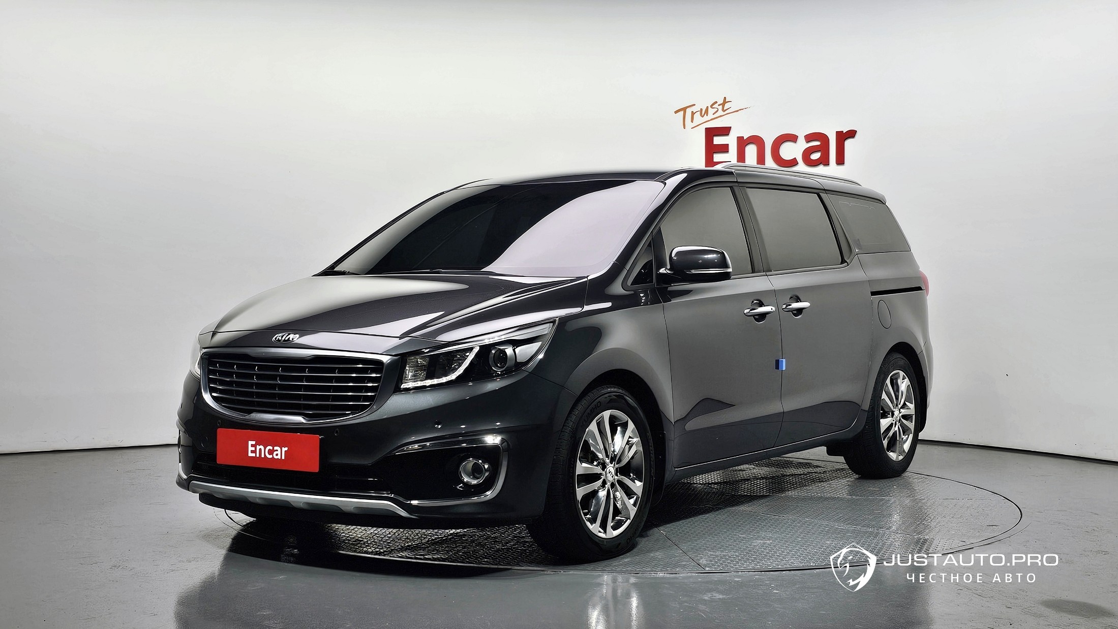 Автомобиль Kia Canival