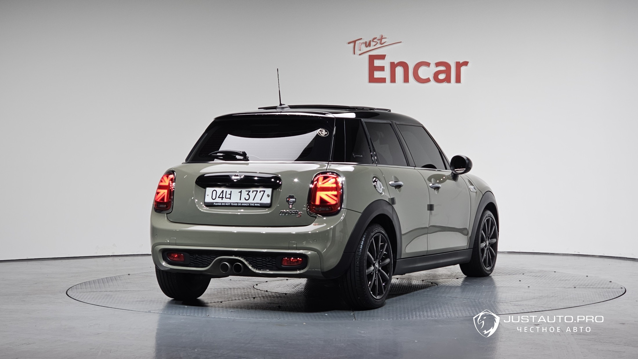 Автомобиль Mini Cooper