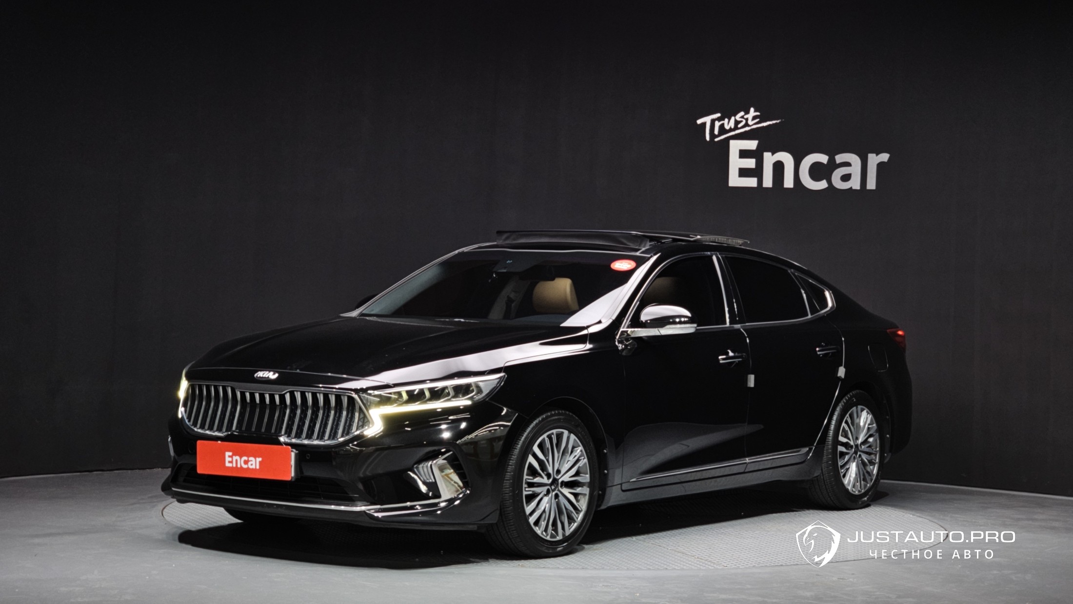 Автомобиль Kia K7