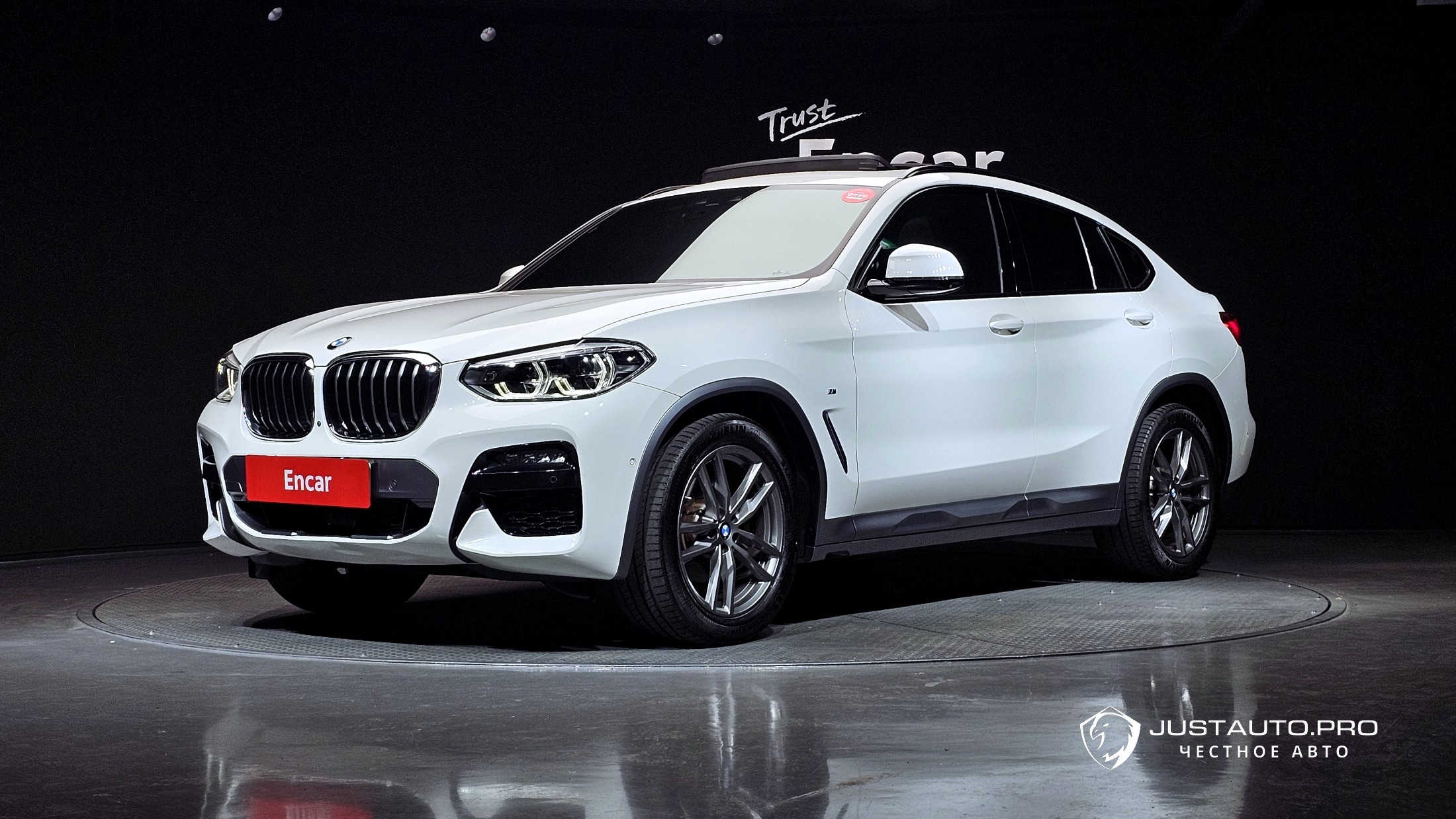 Автомобиль BMW X4