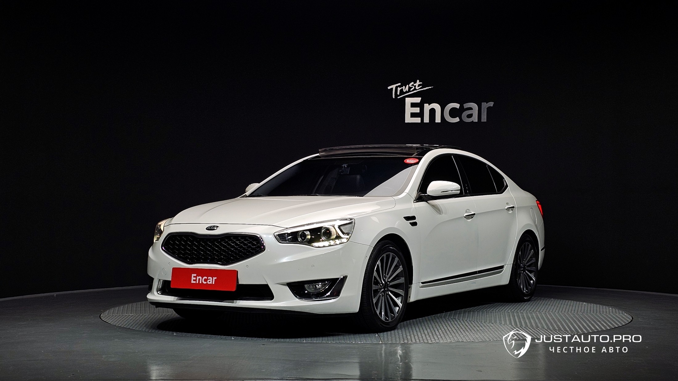 Автомобиль Kia K7