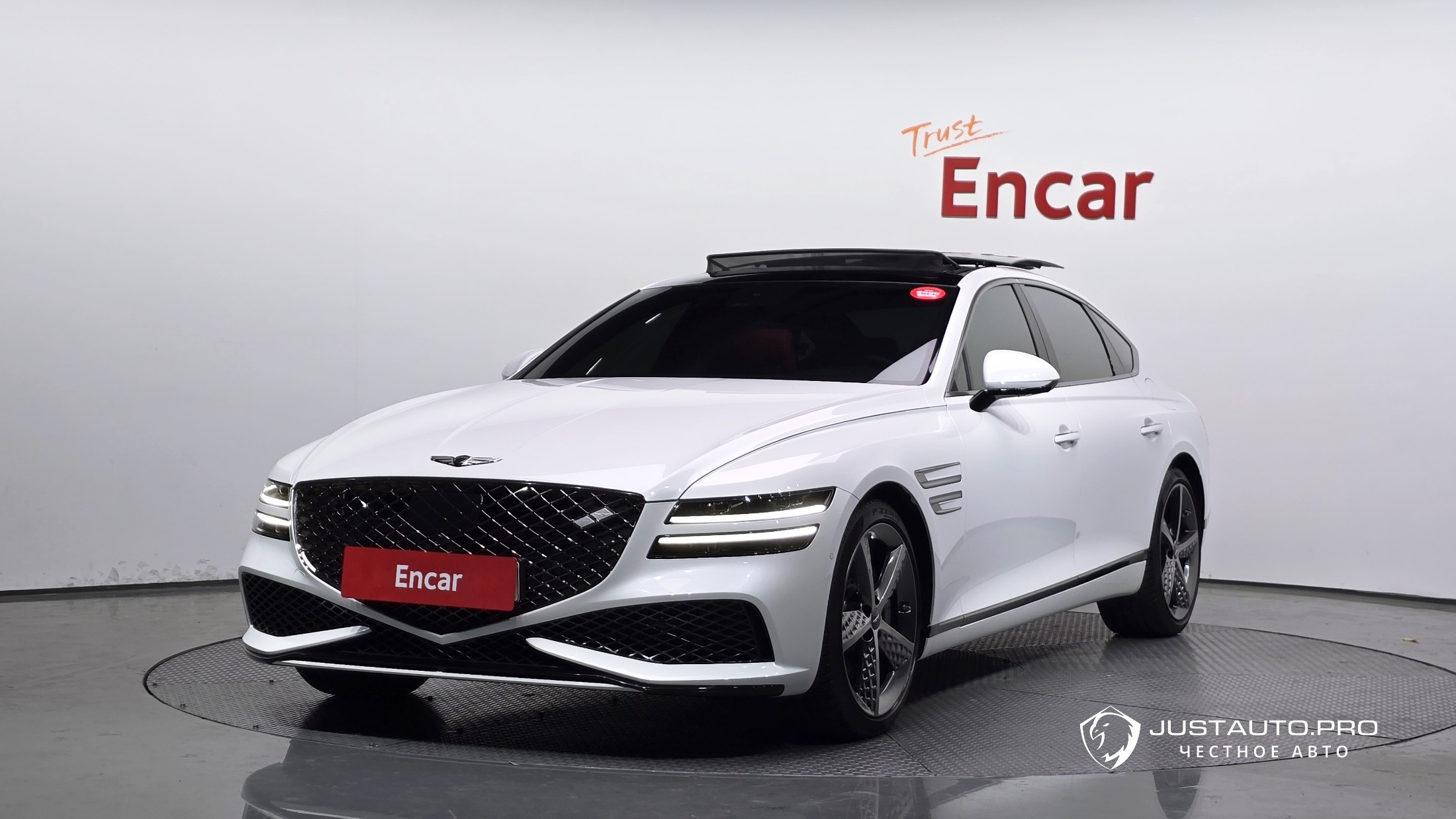 Автомобиль Genesis G80