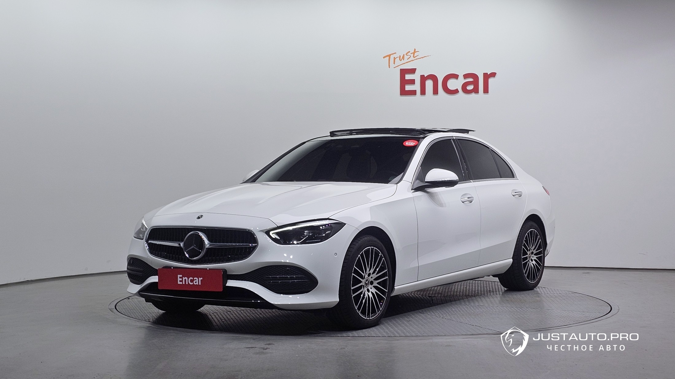 Автомобиль Mercedes-Benz C-Class