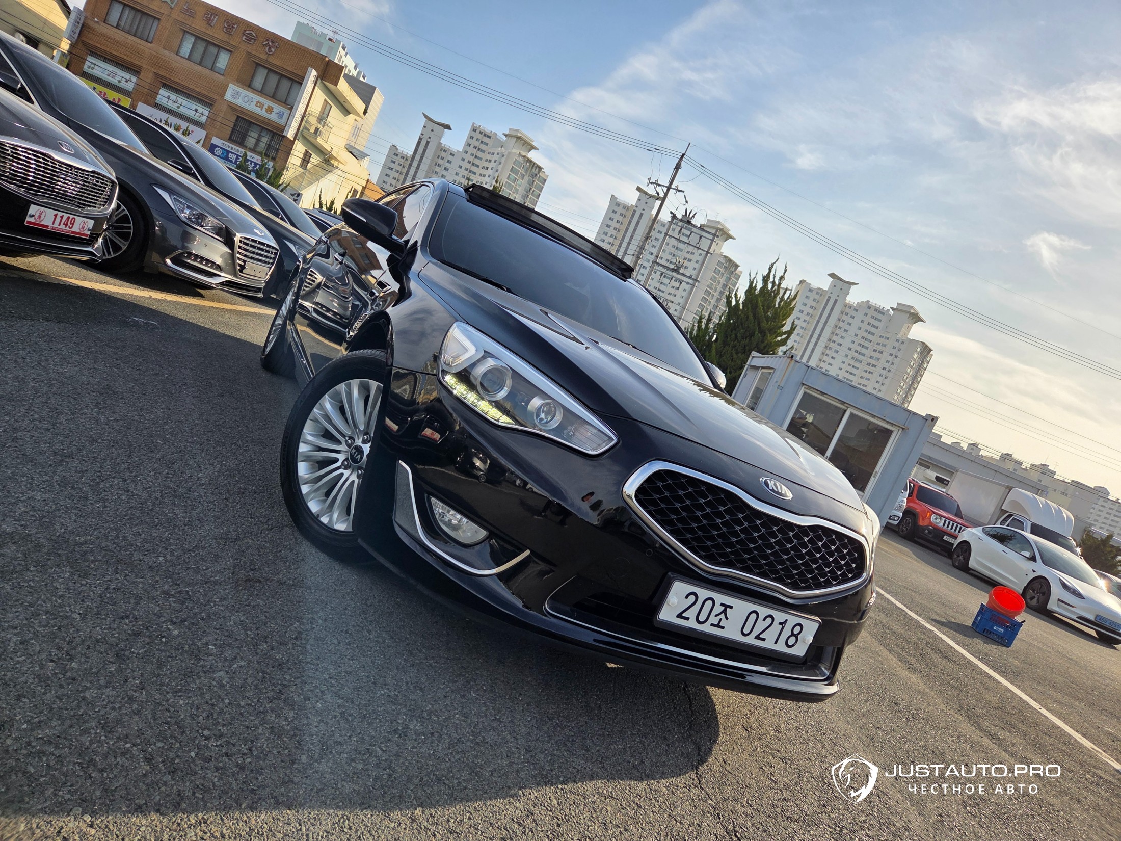 Автомобиль Kia K7