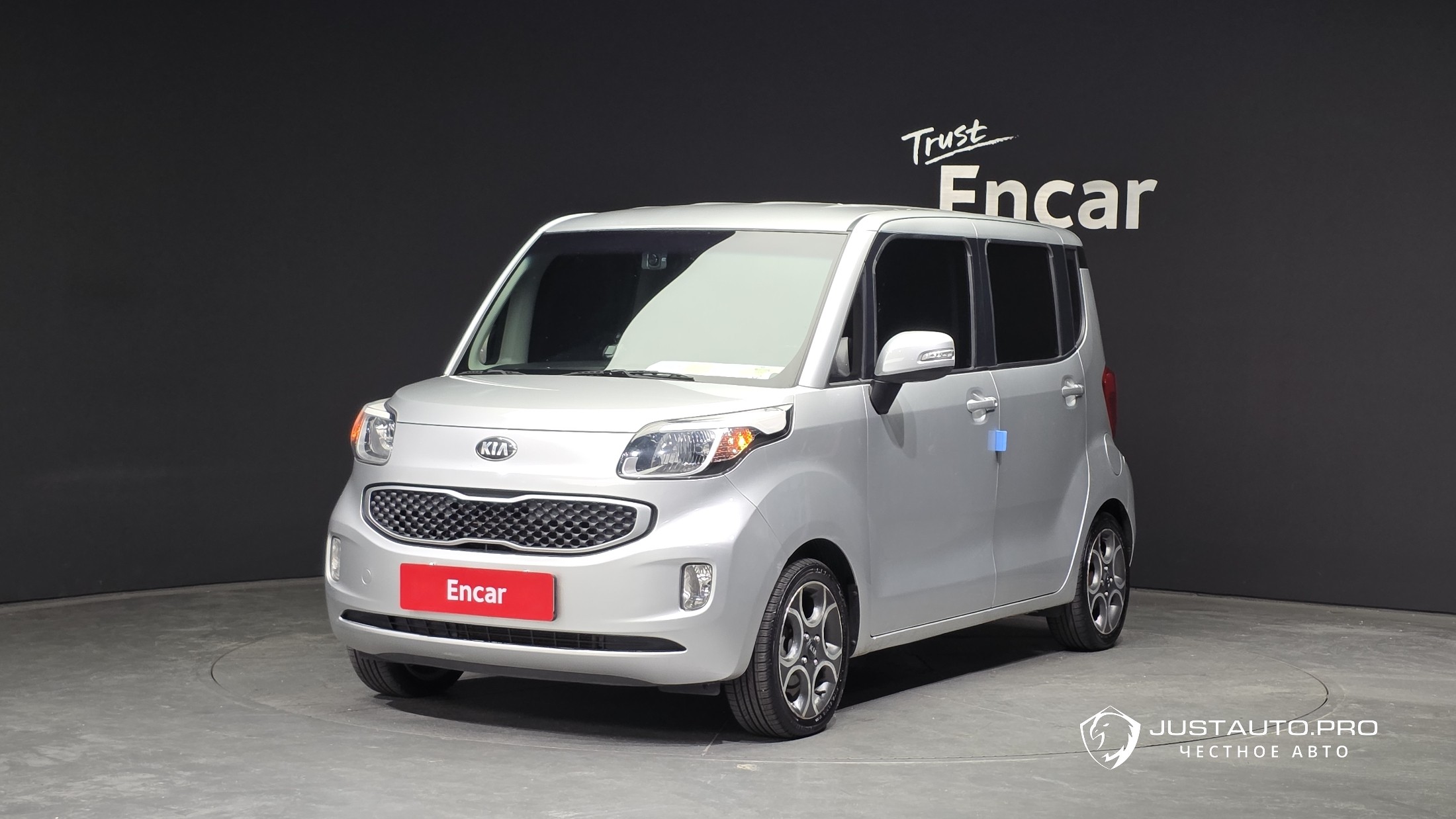 Автомобиль Kia RAY