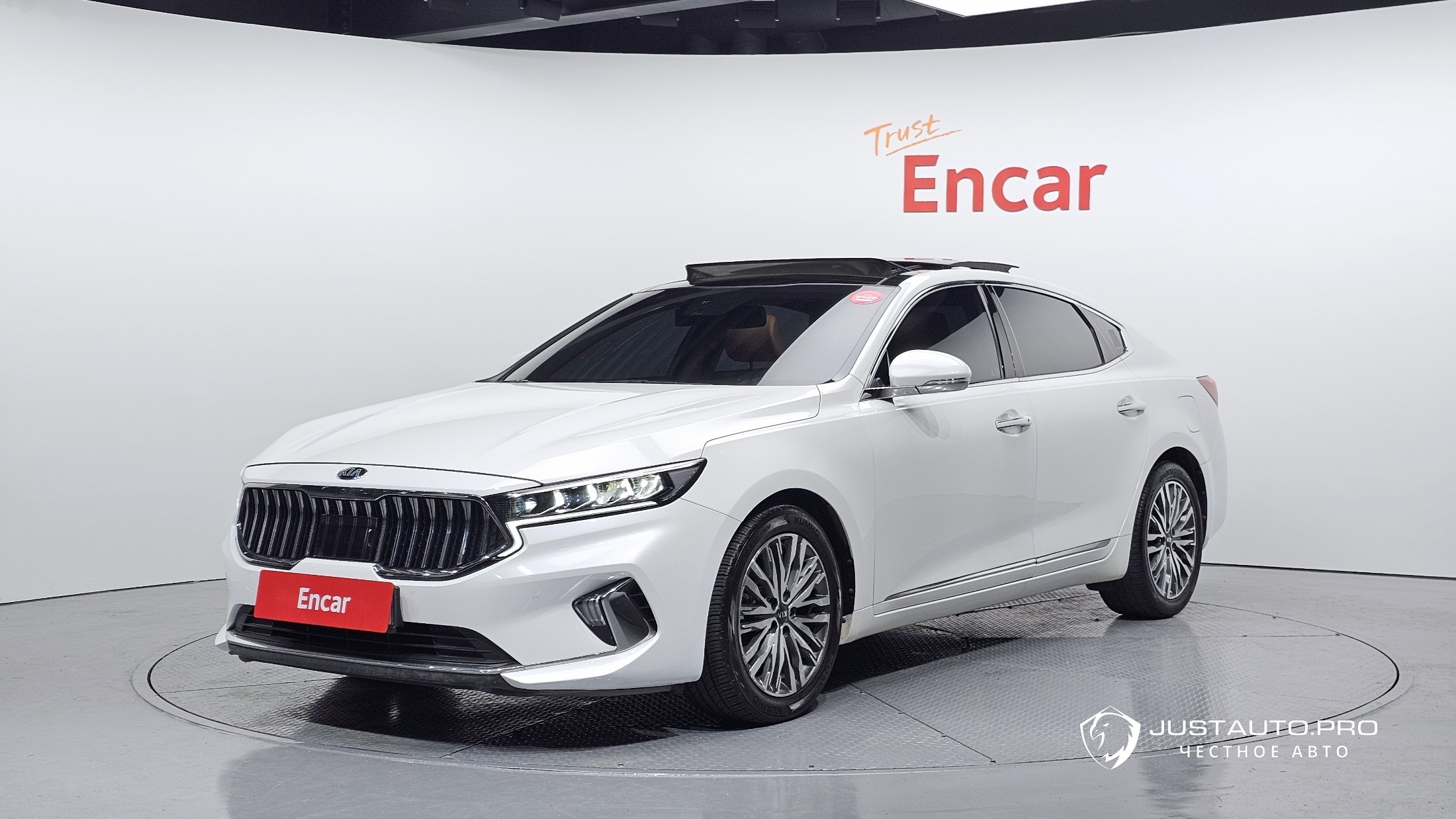 Автомобиль Kia K7