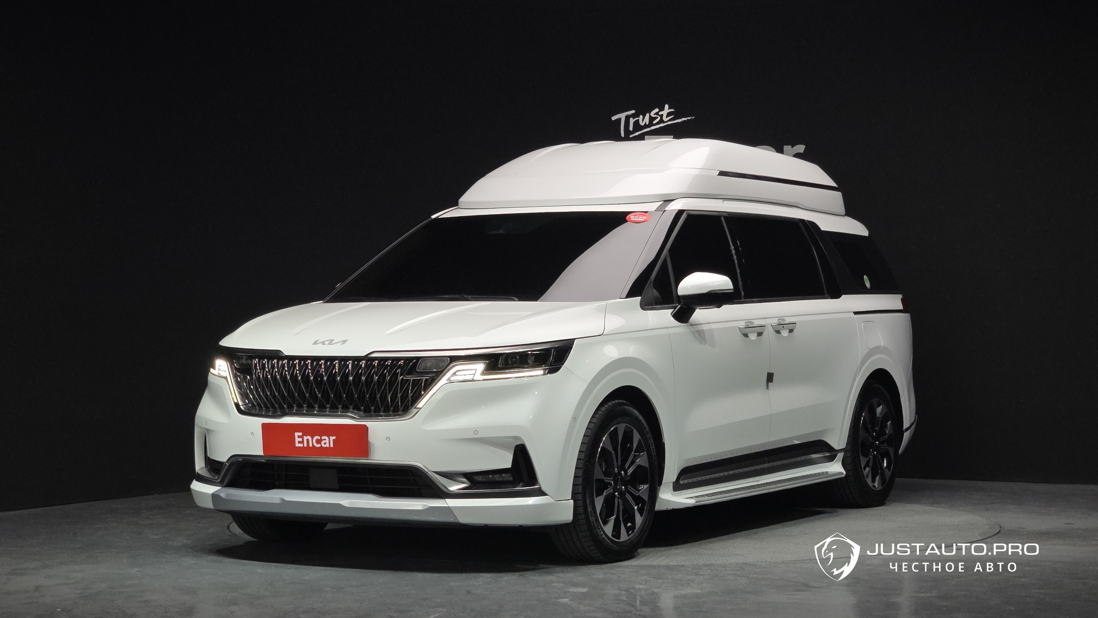 Автомобиль Kia Canival