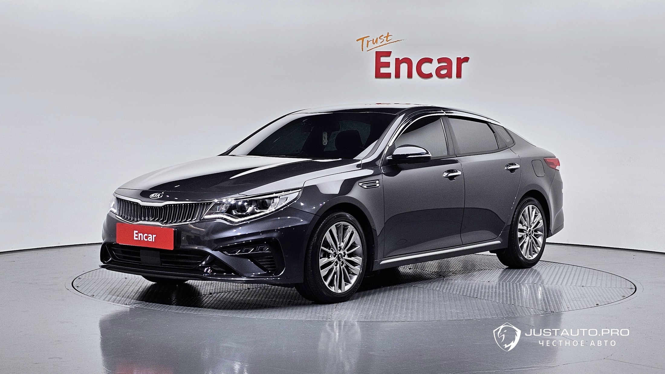 Автомобиль Kia K5