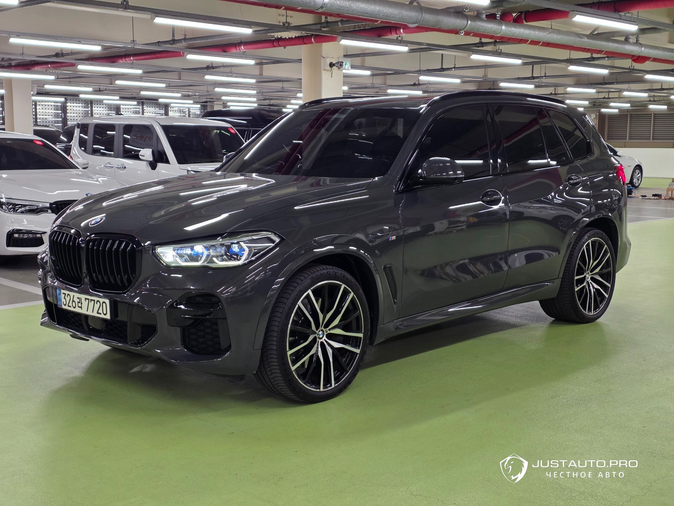Автомобиль BMW X5