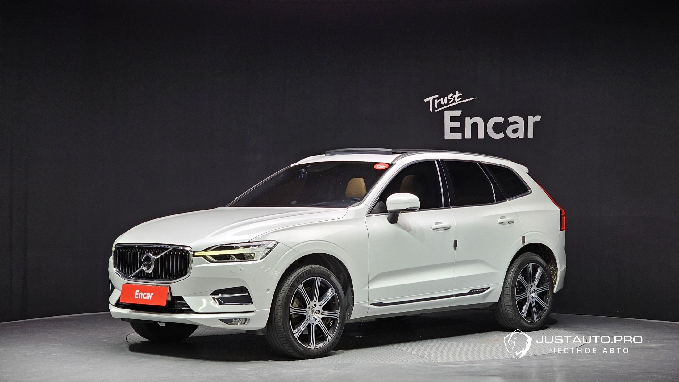 Автомобиль Volvo XC60