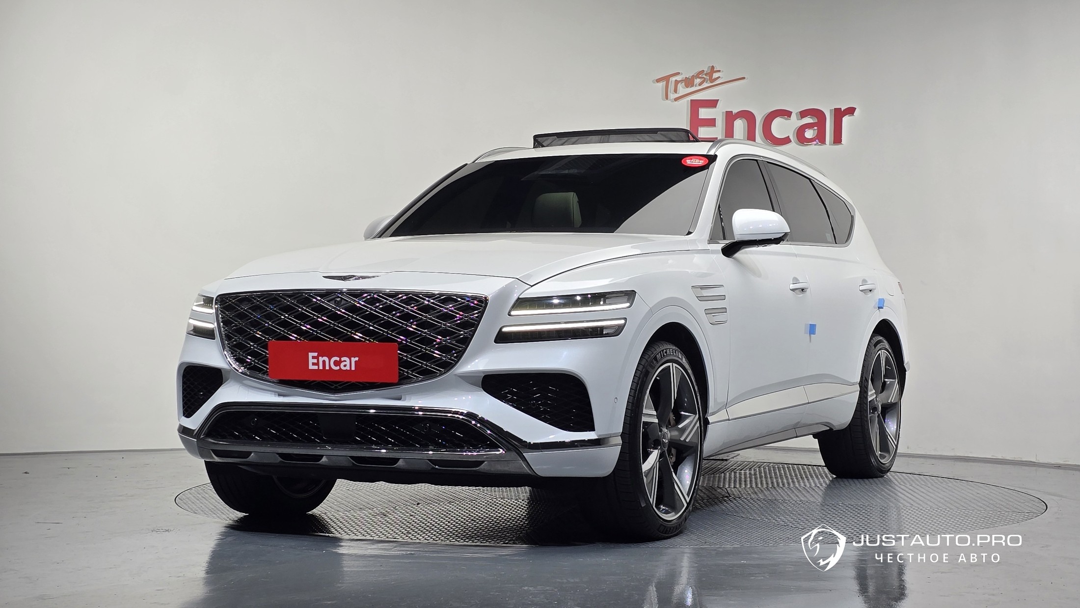 Автомобиль Genesis GV80