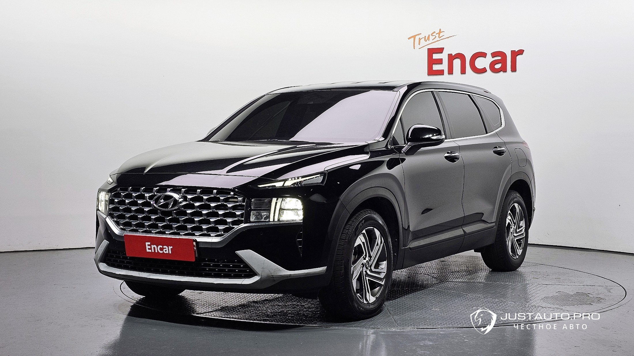 Автомобиль Hyundai Santafe