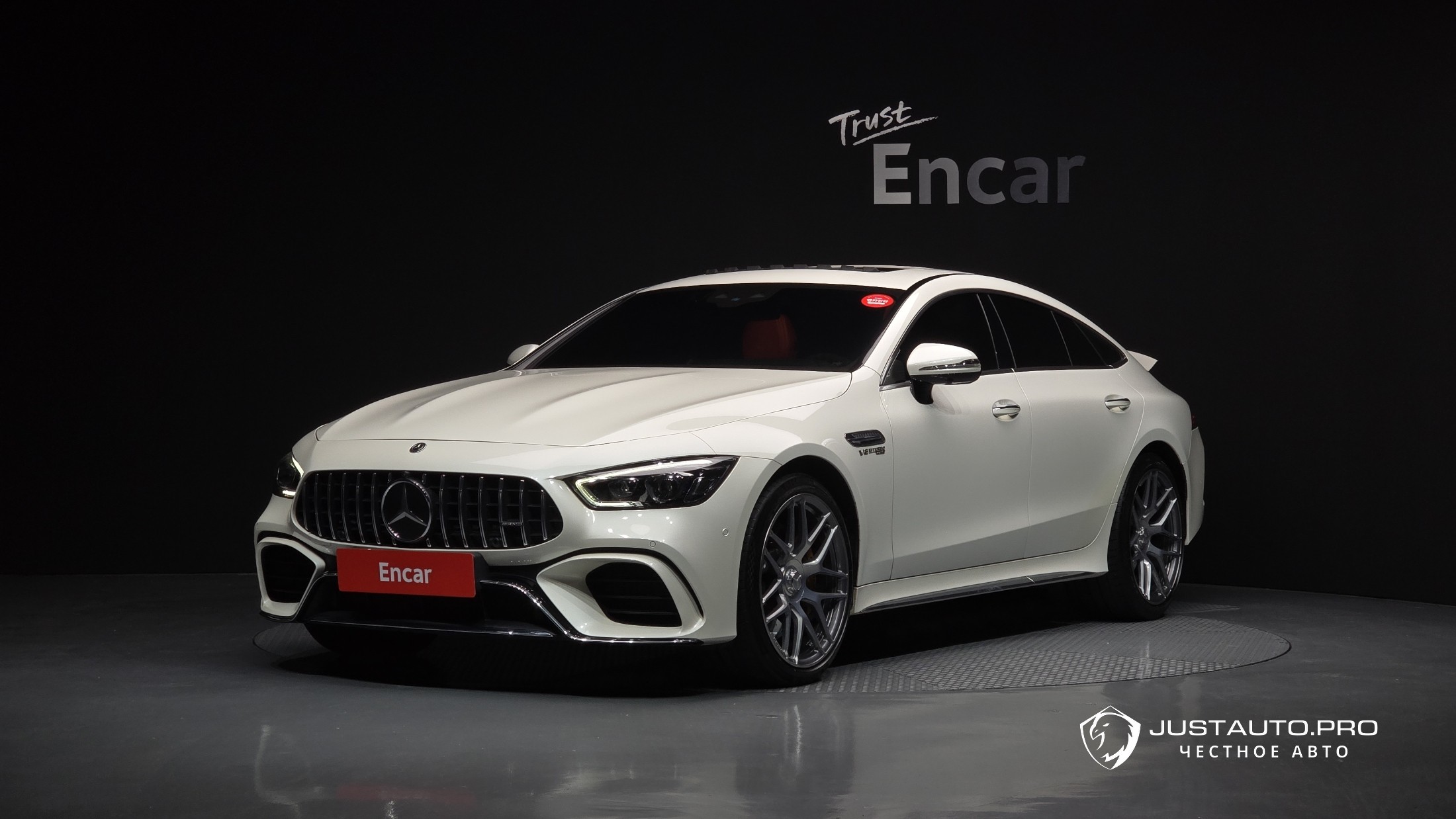 Автомобиль Mercedes-Benz AMG GT