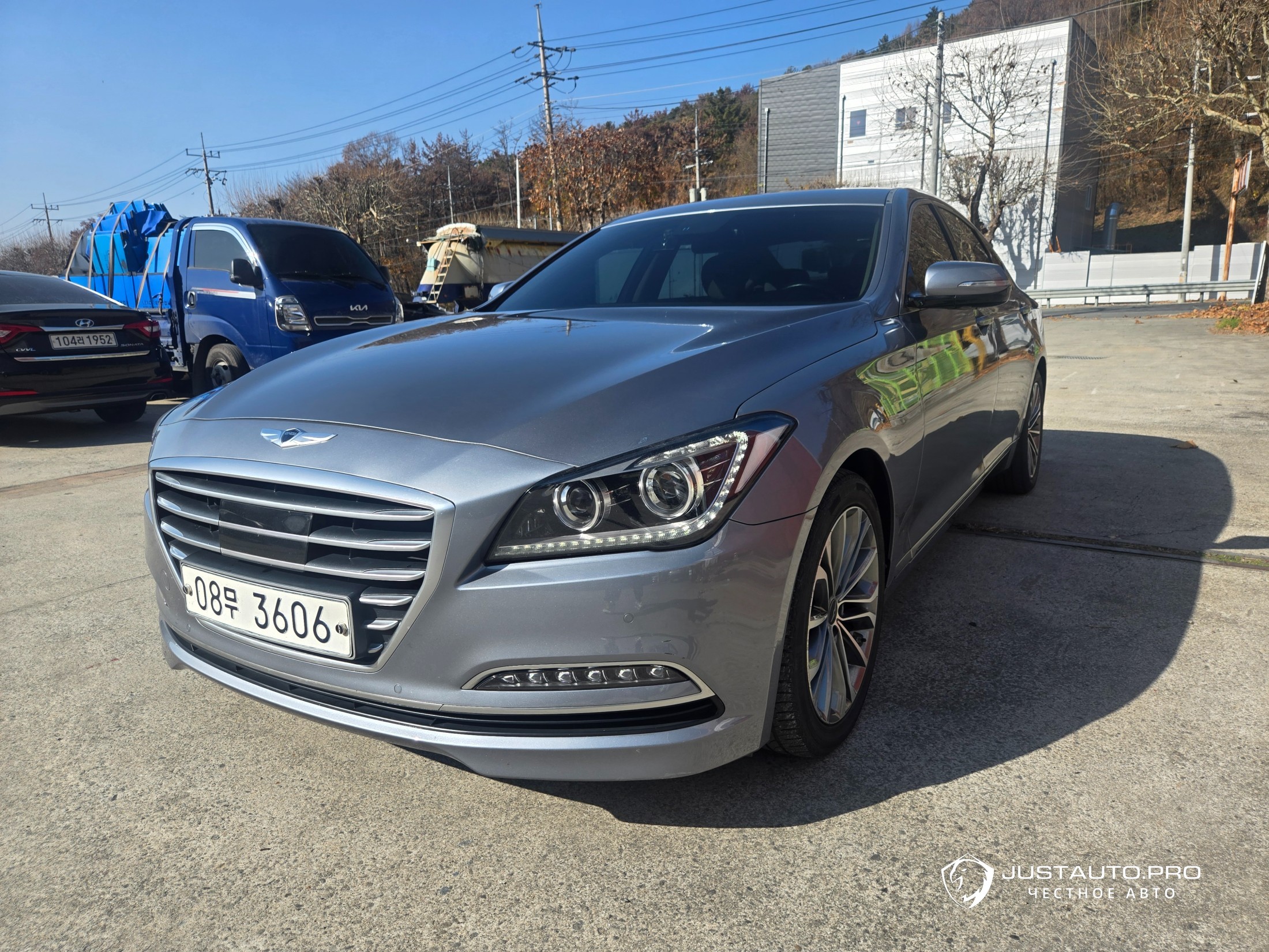 Автомобиль Hyundai Genesis