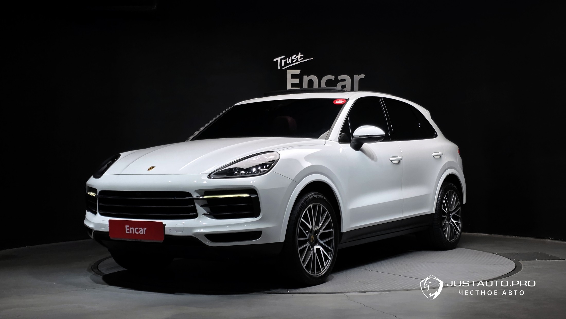 Автомобиль Porsche Cayenne