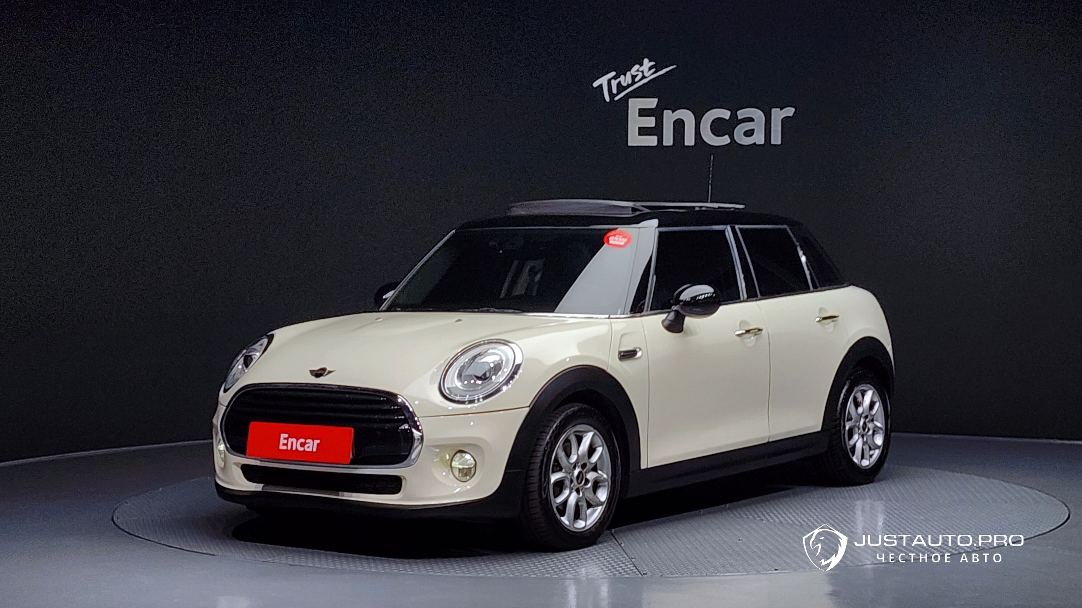 Автомобиль Mini Cooper