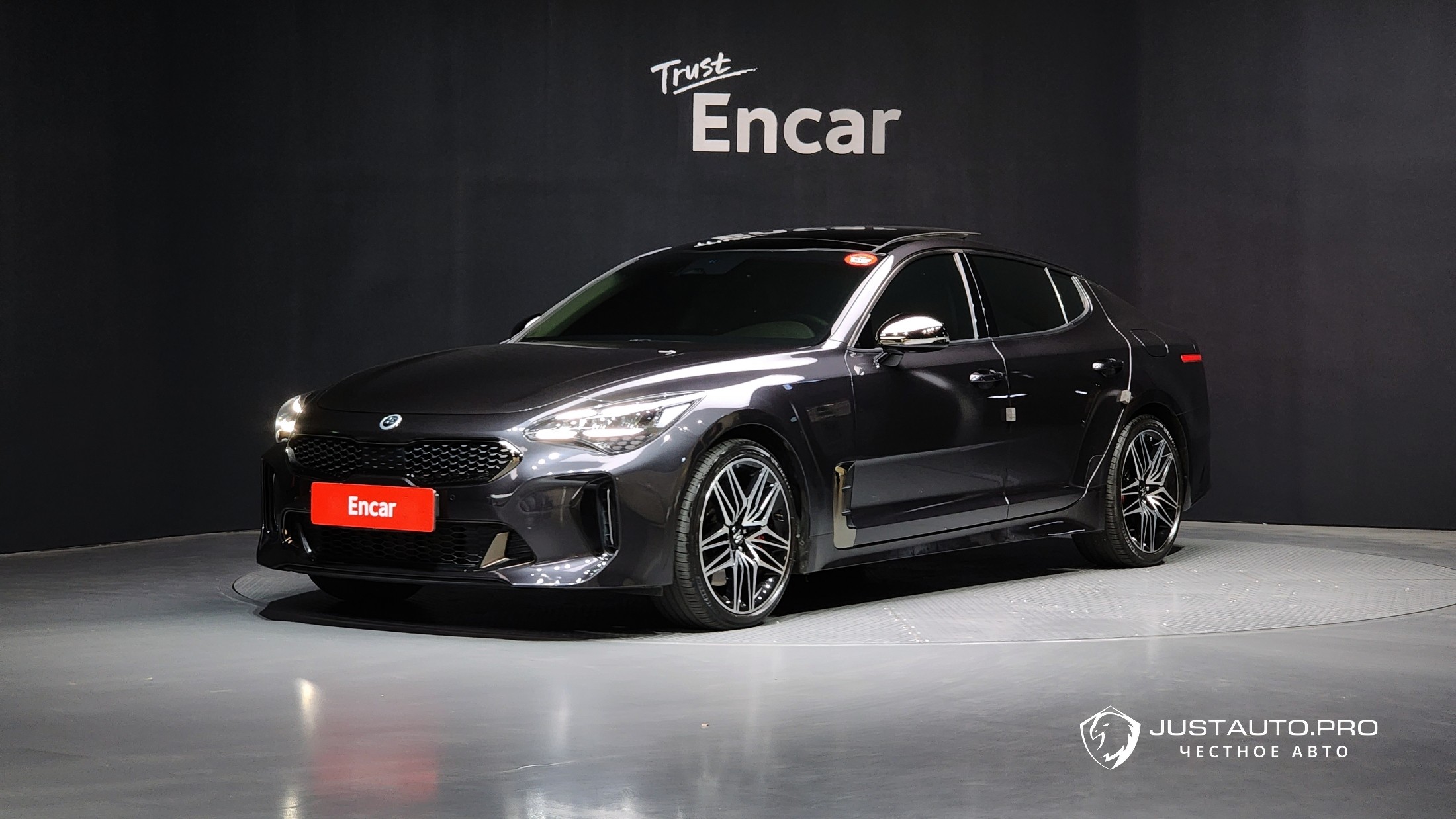 Автомобиль Kia Stinger