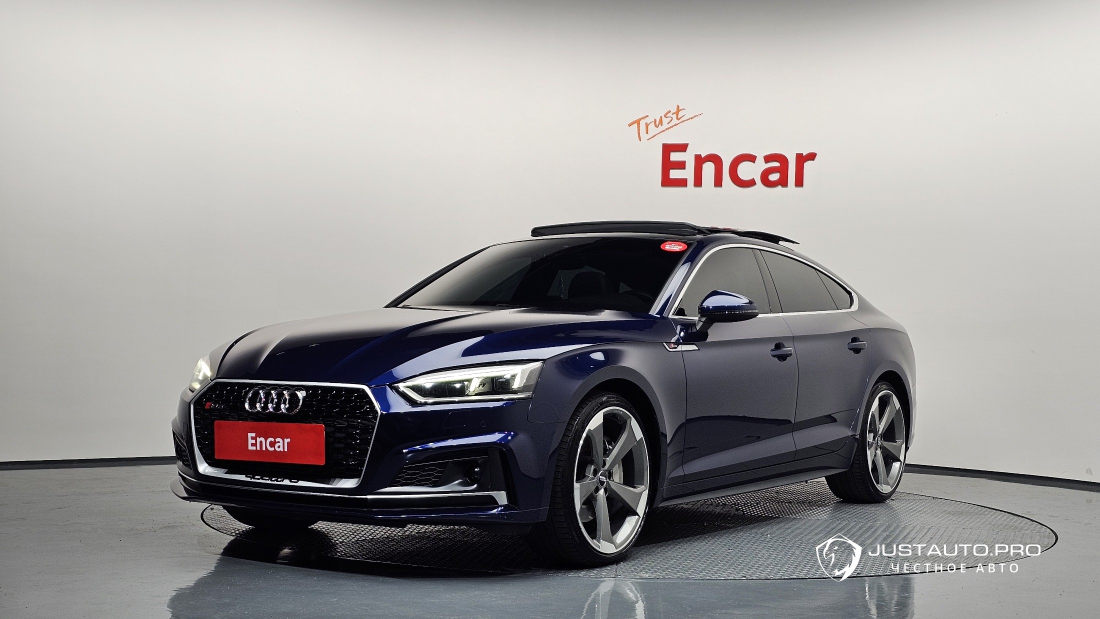 Автомобиль Audi A5