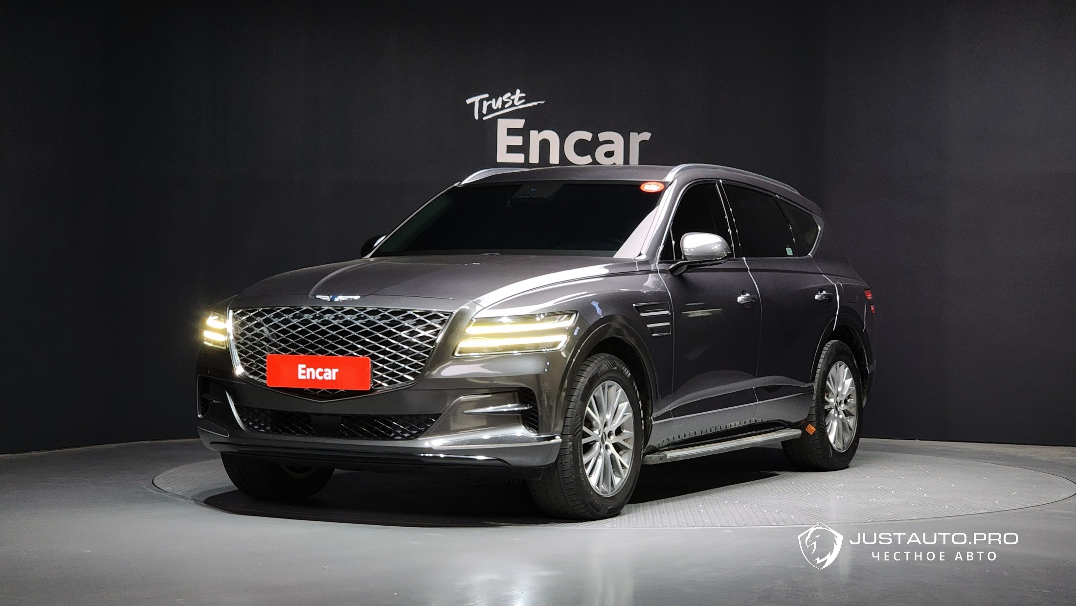 Автомобиль Genesis GV80