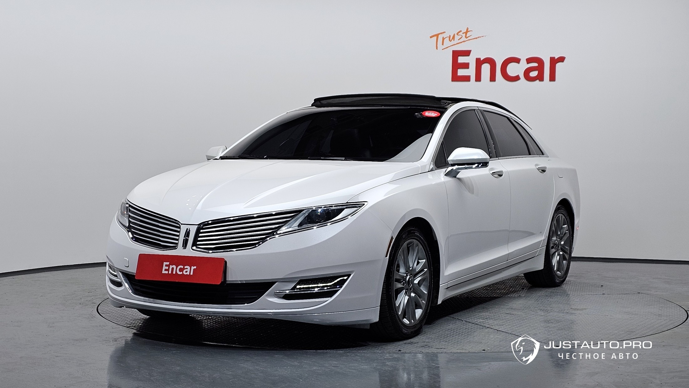 Автомобиль Lincoln MKZ