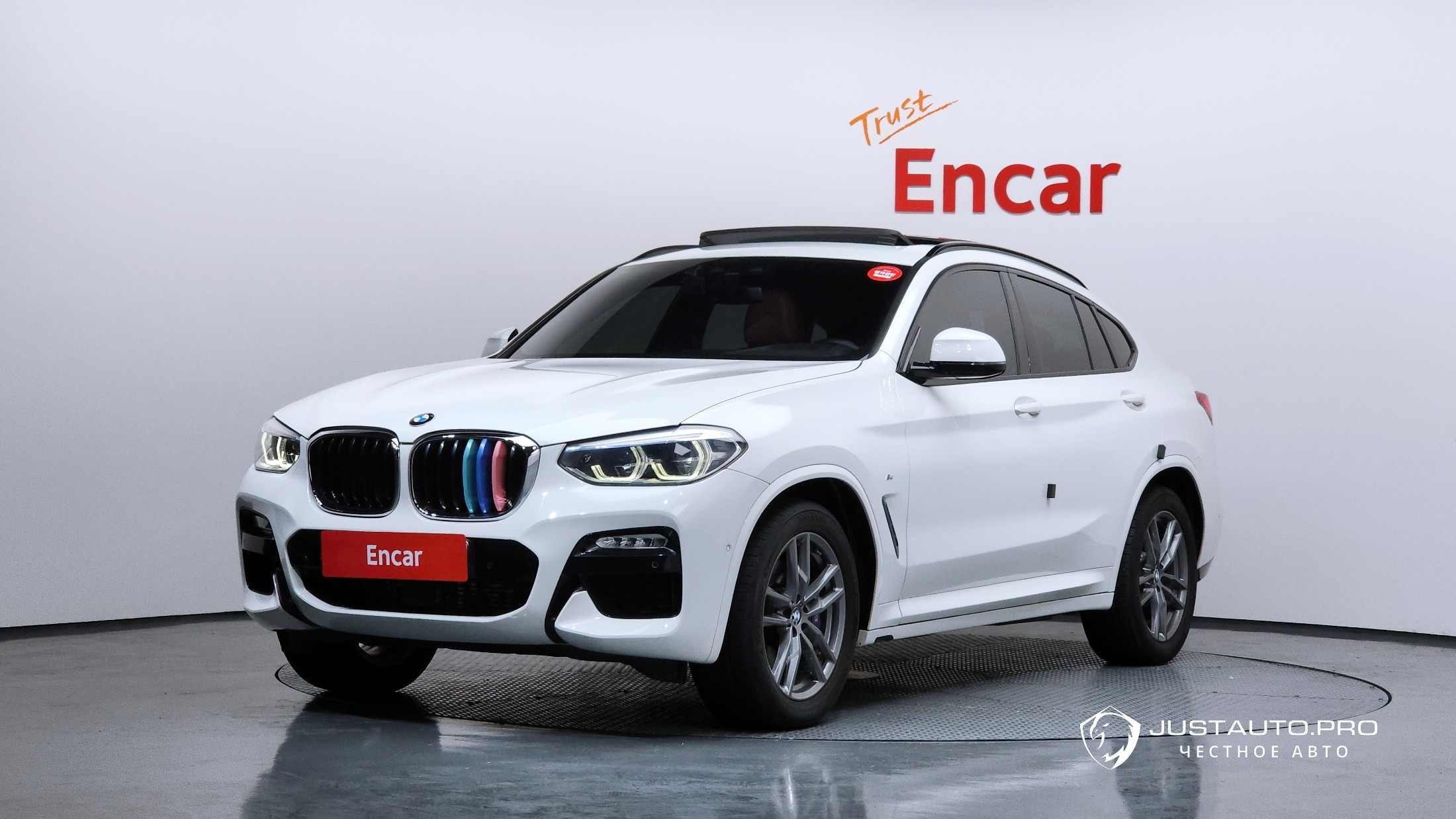 Автомобиль BMW X4