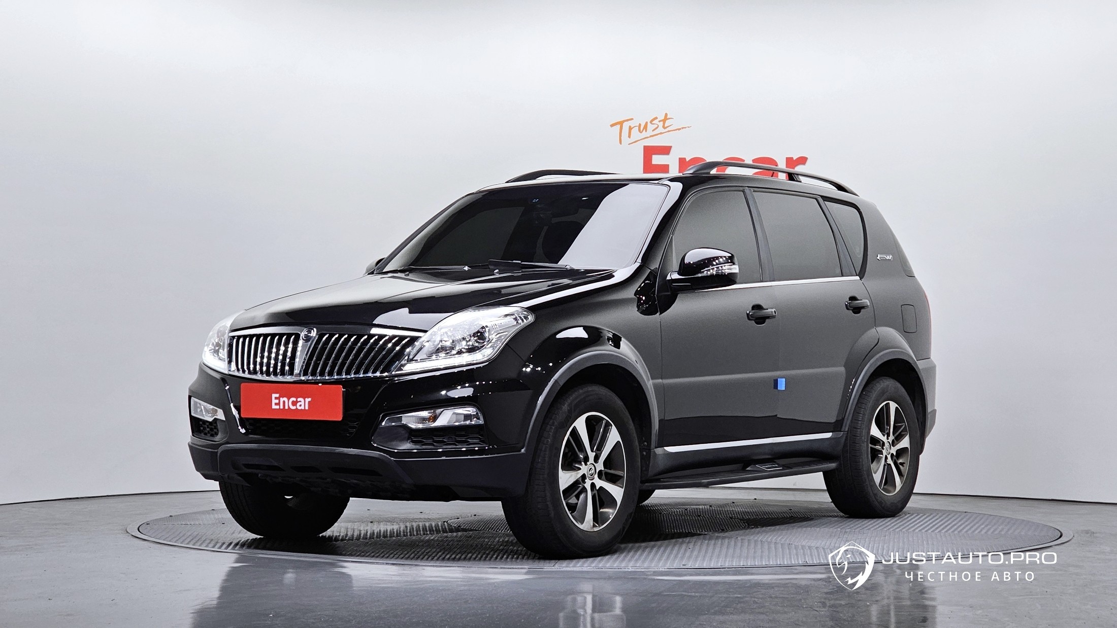 Автомобиль KG_Mobility_Ssangyong Rexton