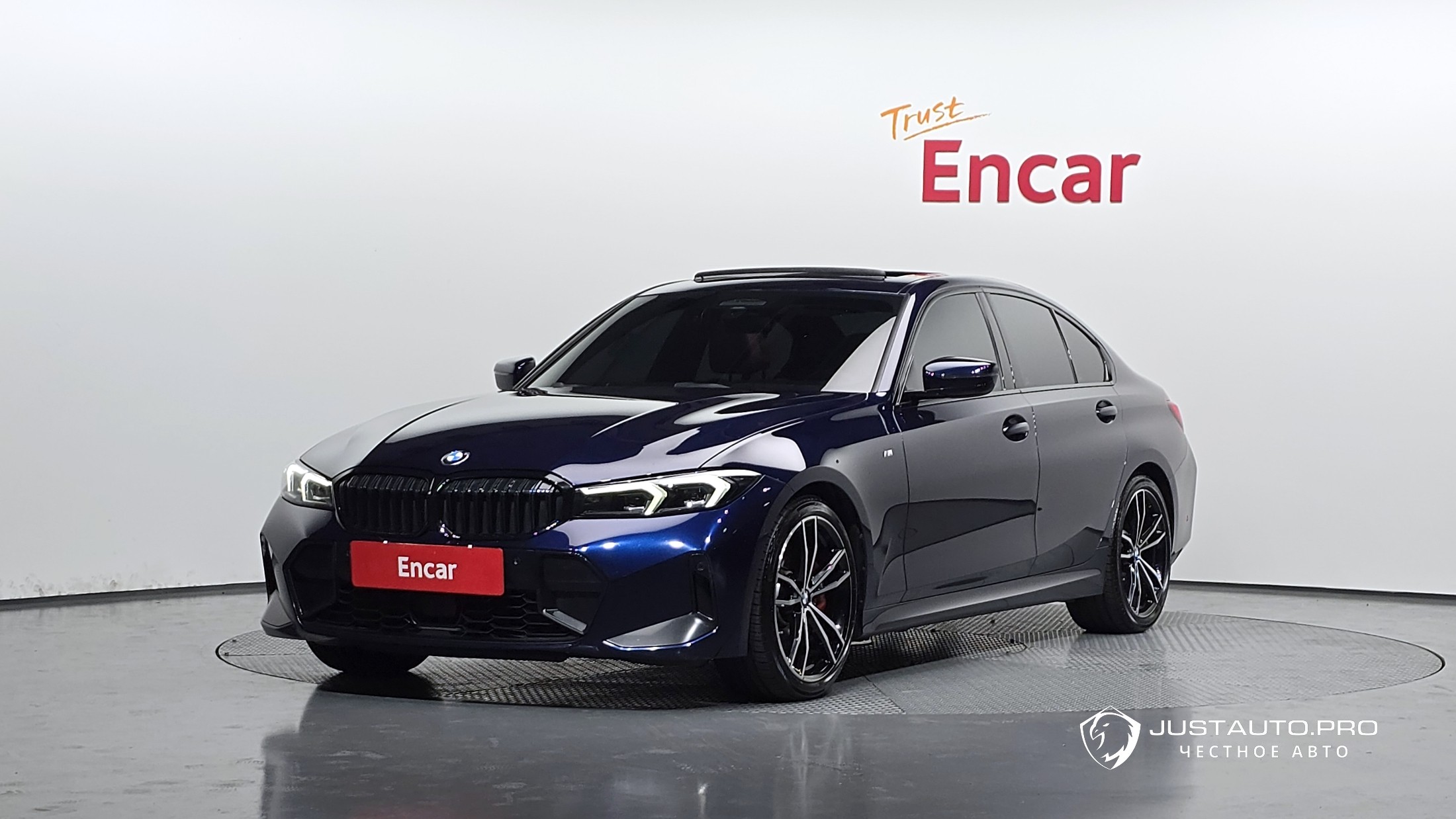 Автомобиль BMW 3-Series