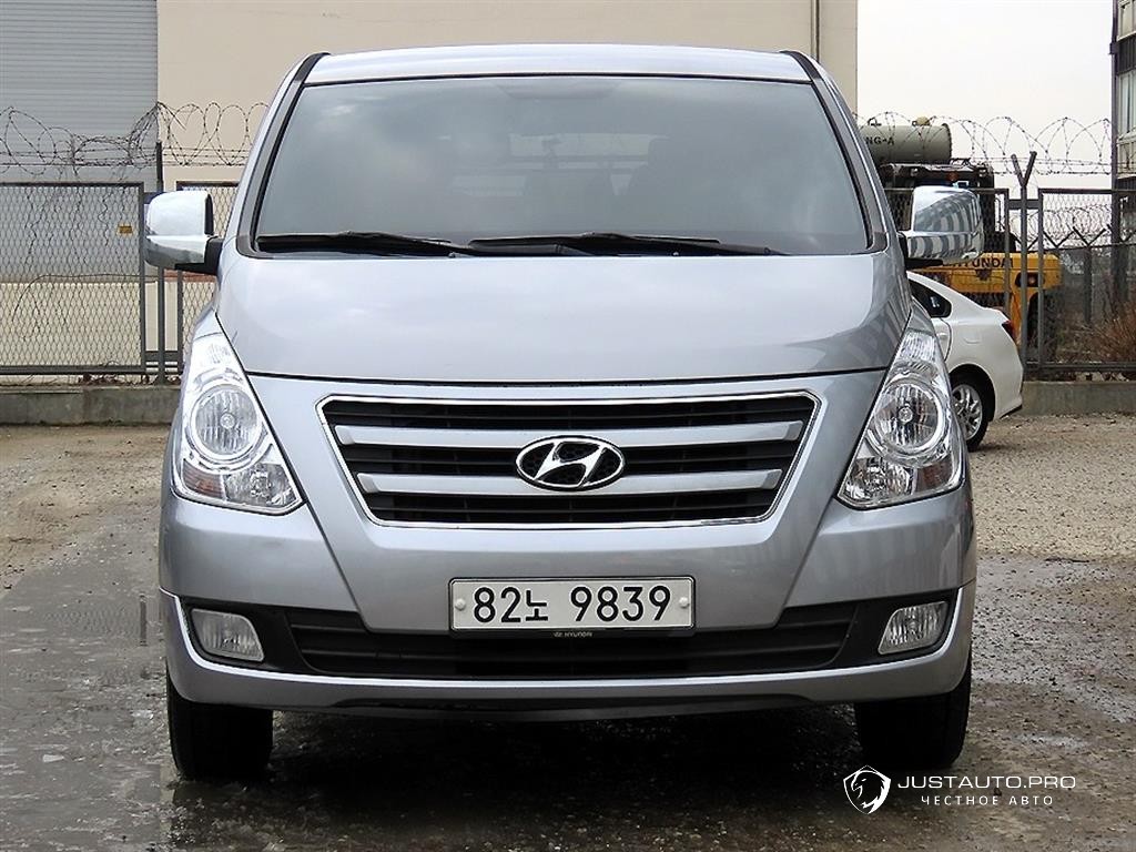 Автомобиль Hyundai Starex