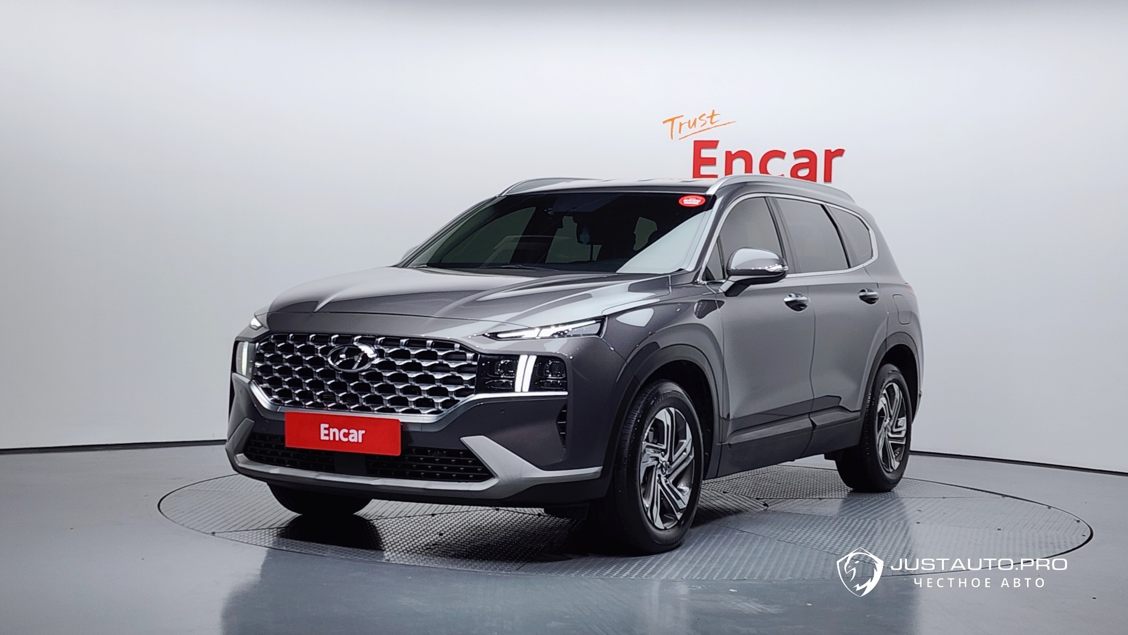 Автомобиль Hyundai Santafe