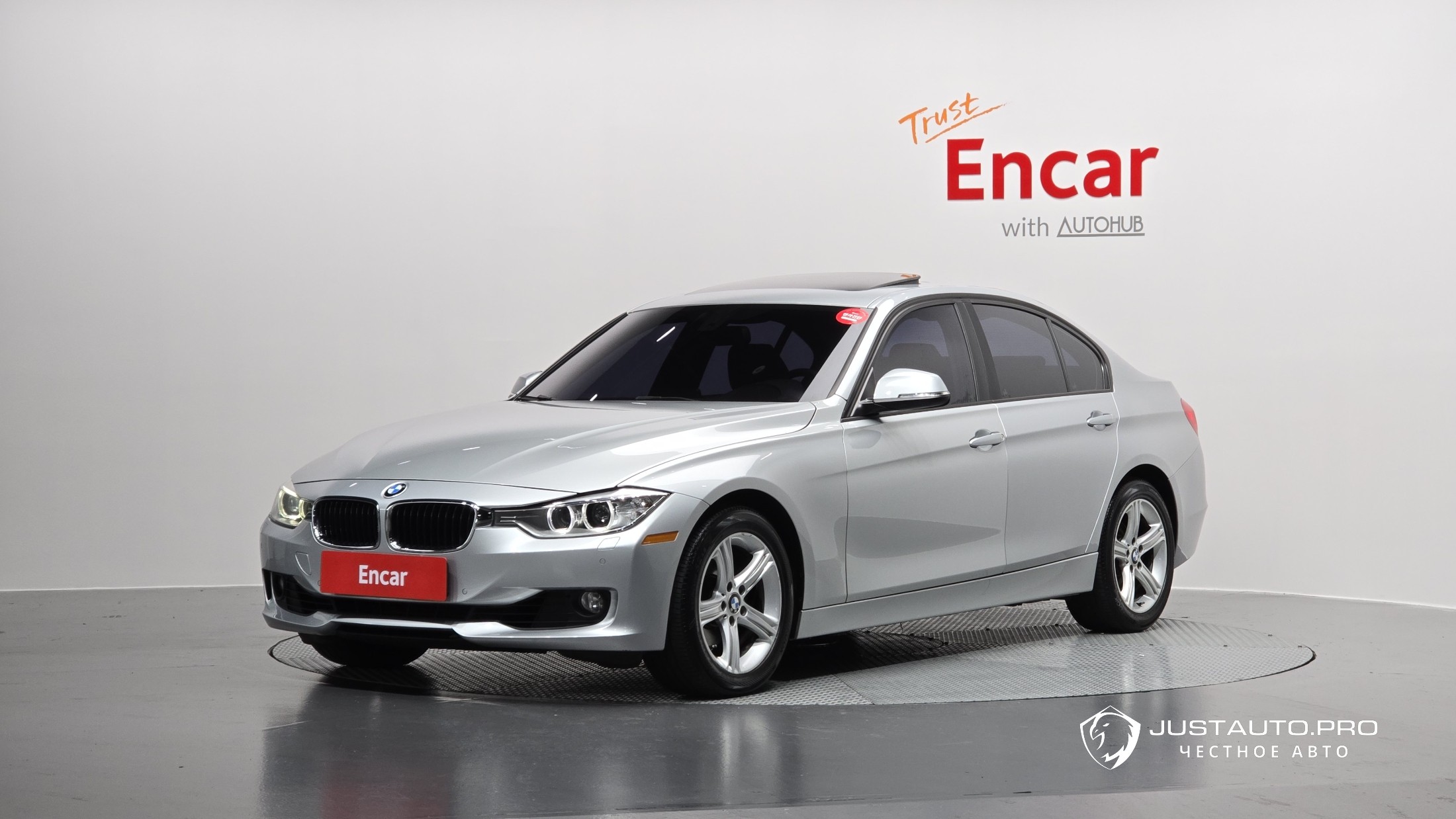 Автомобиль BMW 3-Series