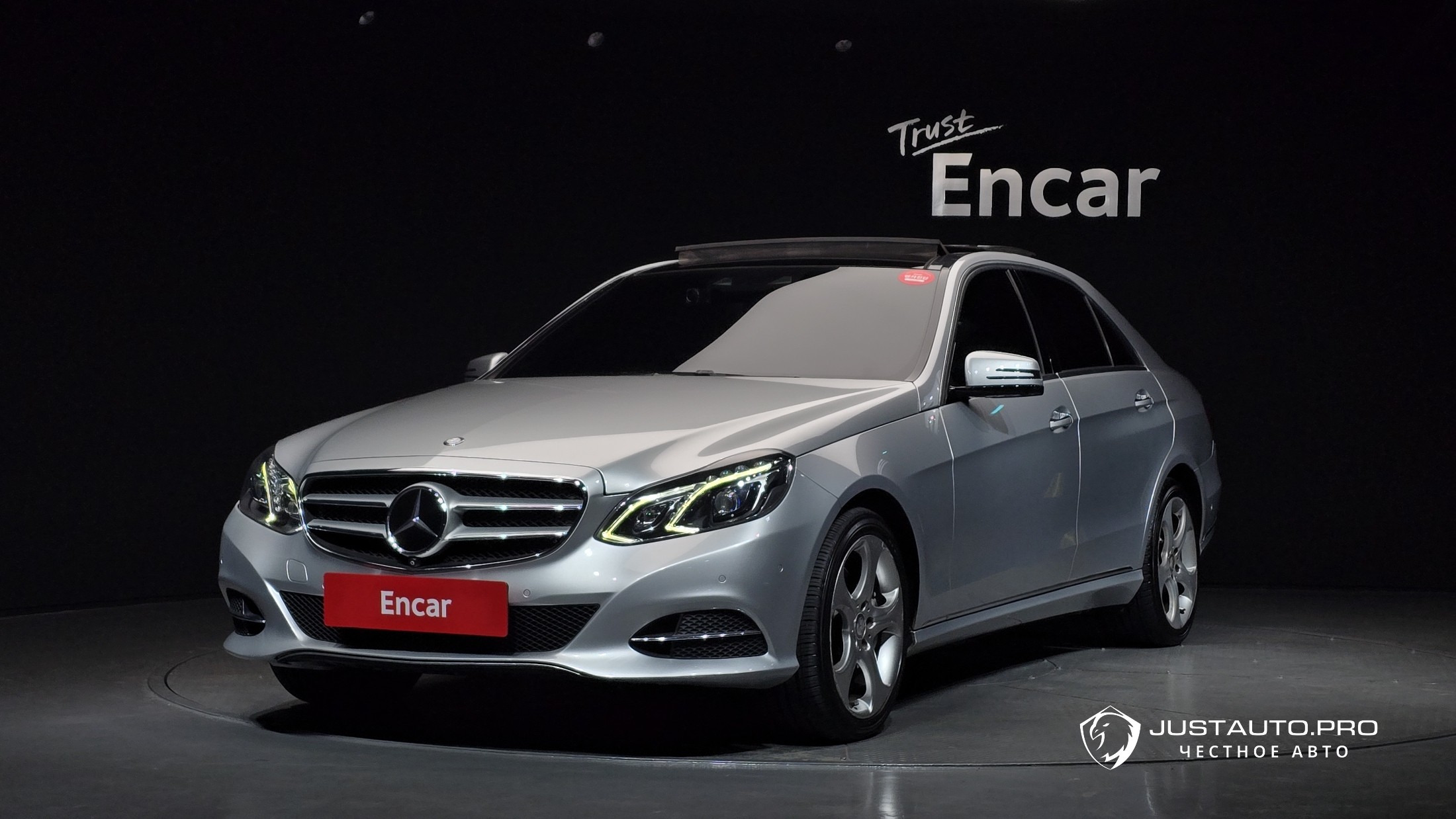 Автомобиль Mercedes-Benz E-Class