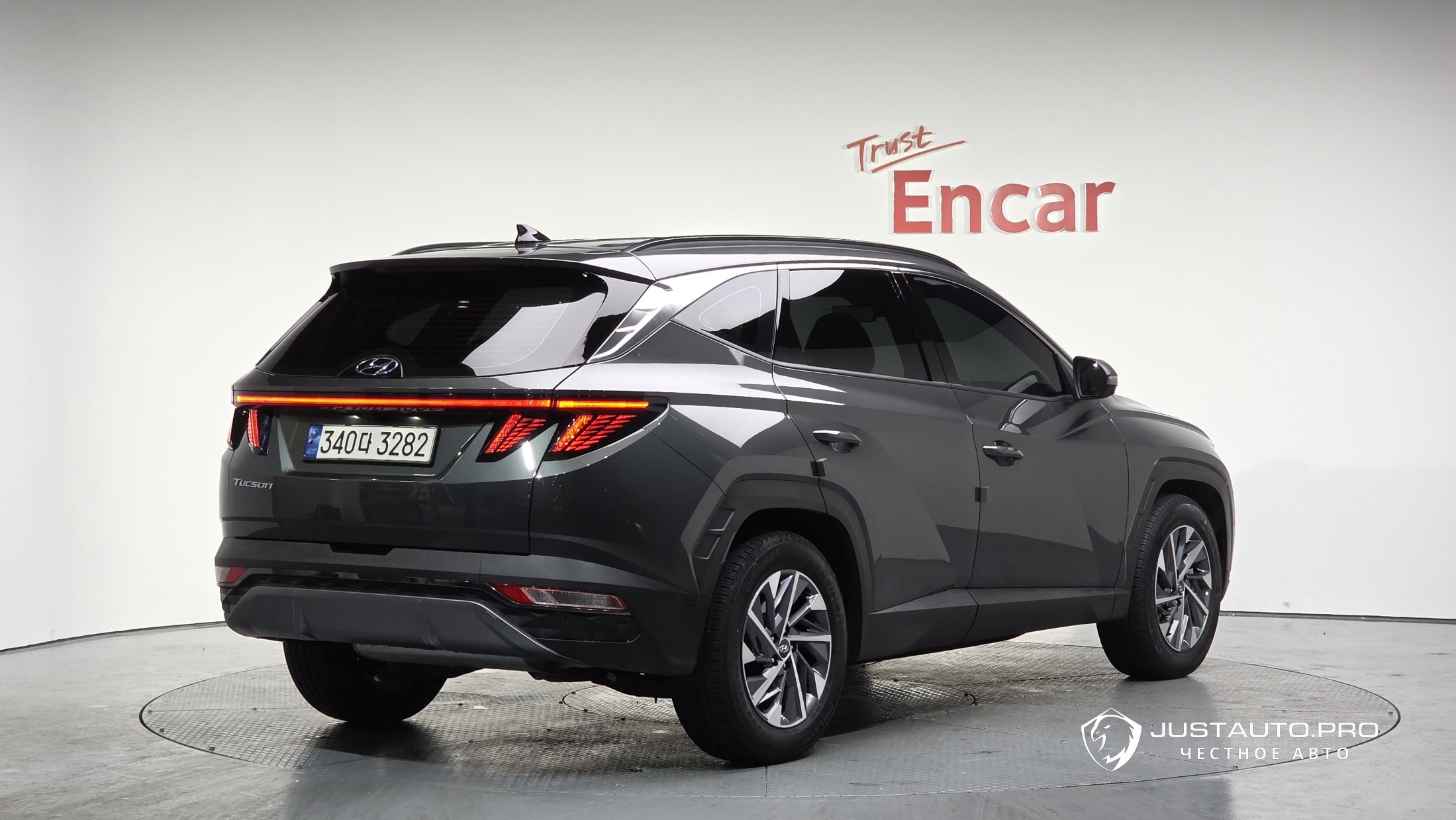 Автомобиль Hyundai Tucson