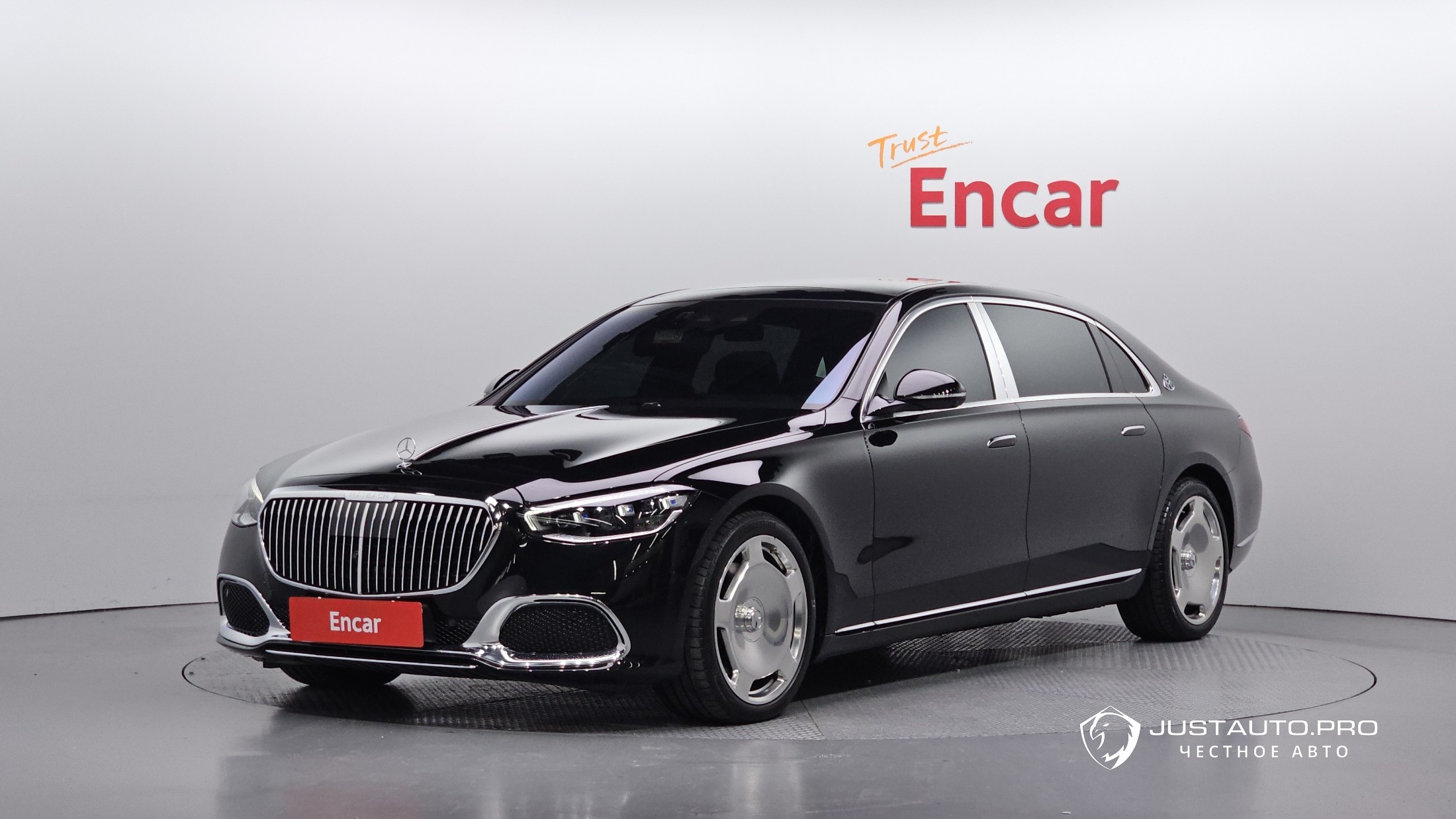 Автомобиль Mercedes-Benz S-Class