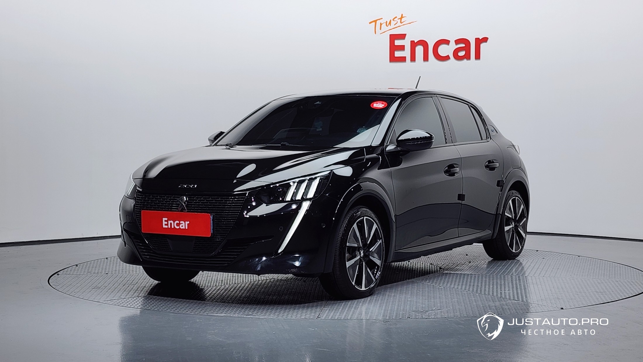 Автомобиль Peugeot 208