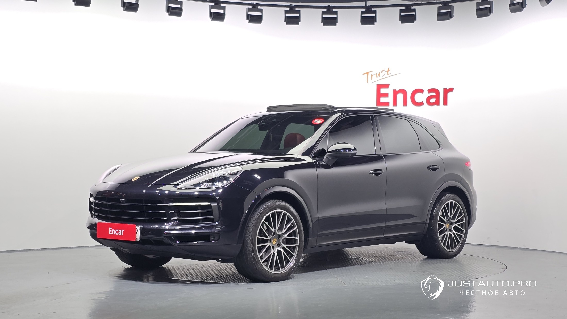 Автомобиль Porsche Cayenne