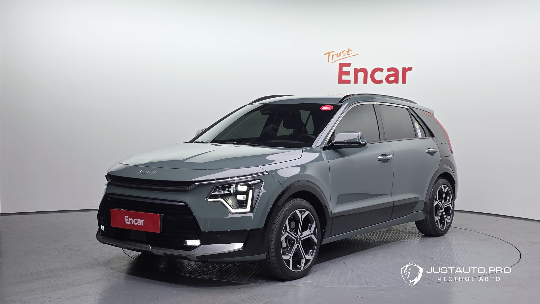 Автомобиль Kia Niro