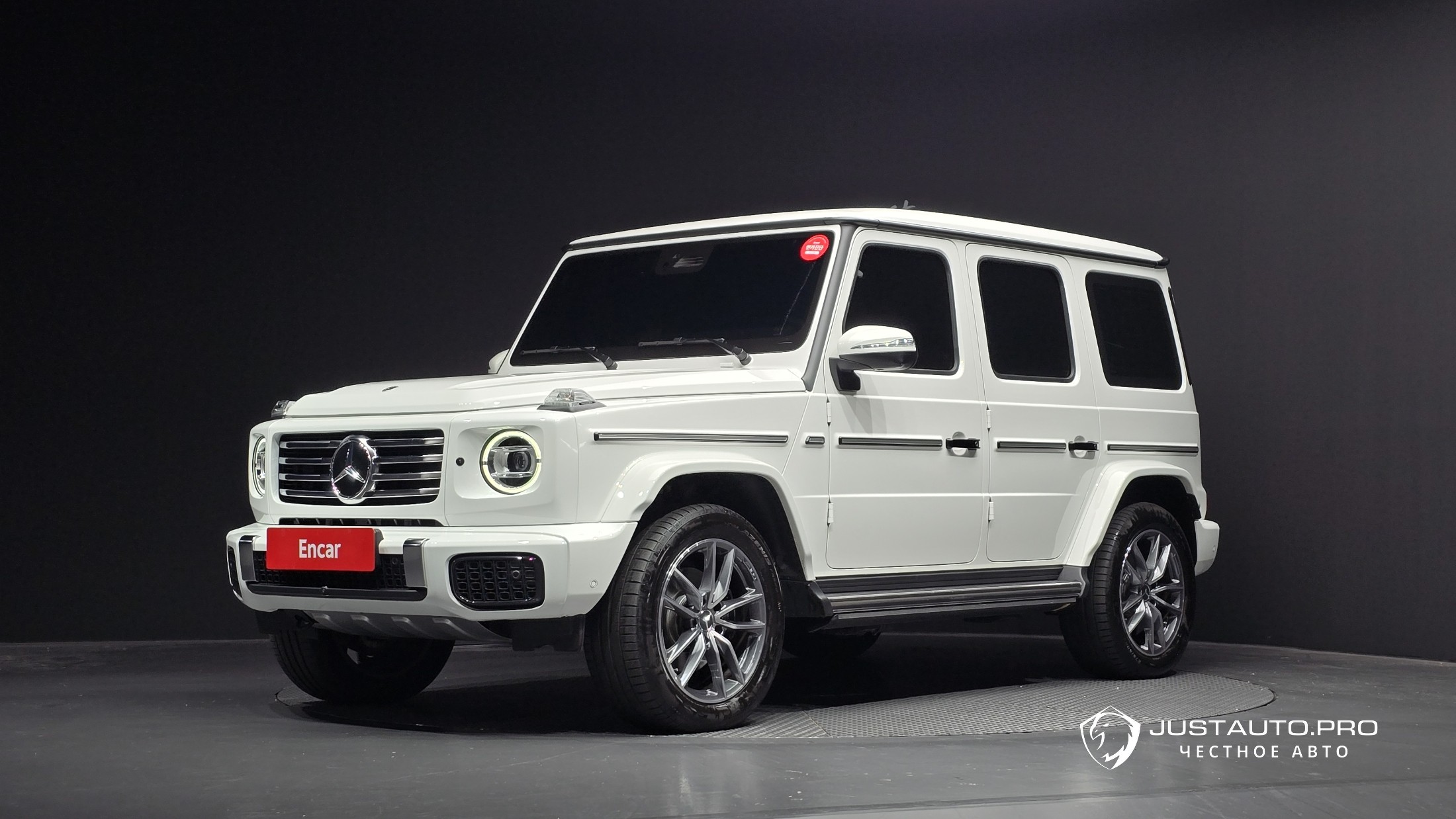 Автомобиль Mercedes-Benz G-Class