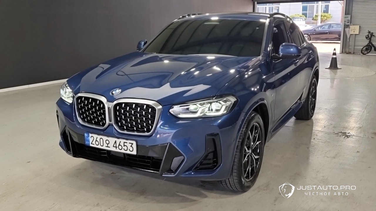 Автомобиль BMW X4