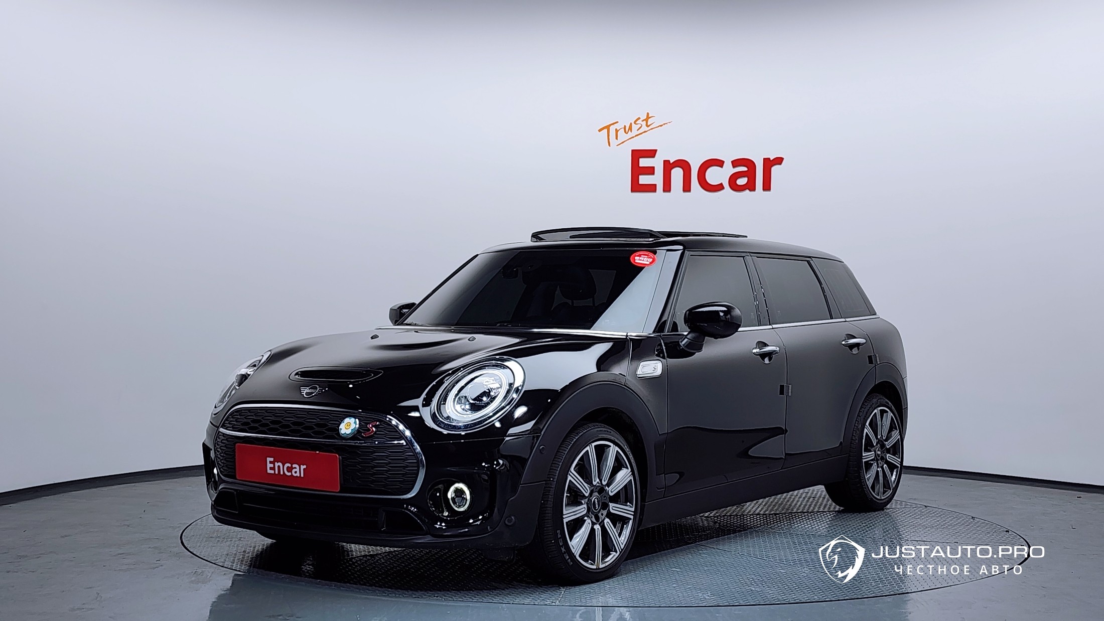 Автомобиль Mini Clubman