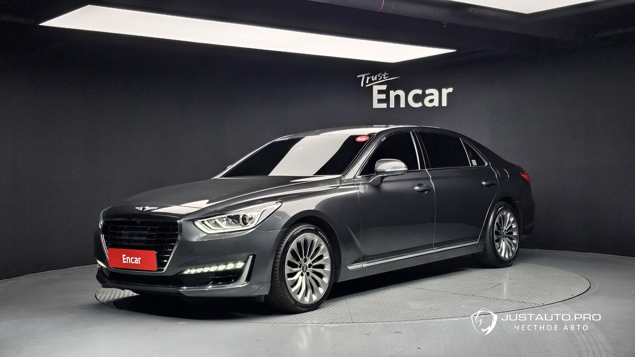 Автомобиль Genesis EQ900