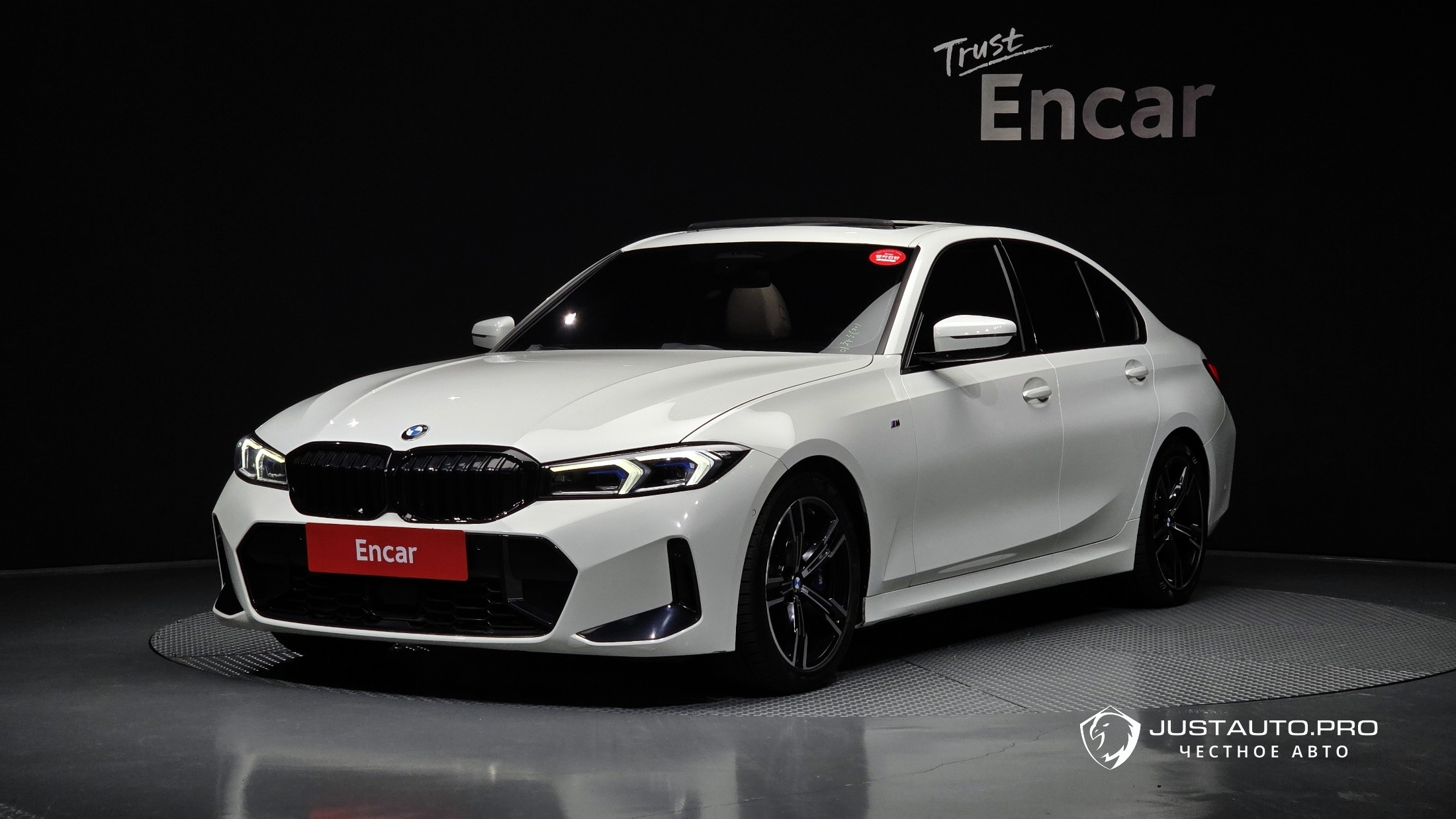 Автомобиль BMW 3-Series